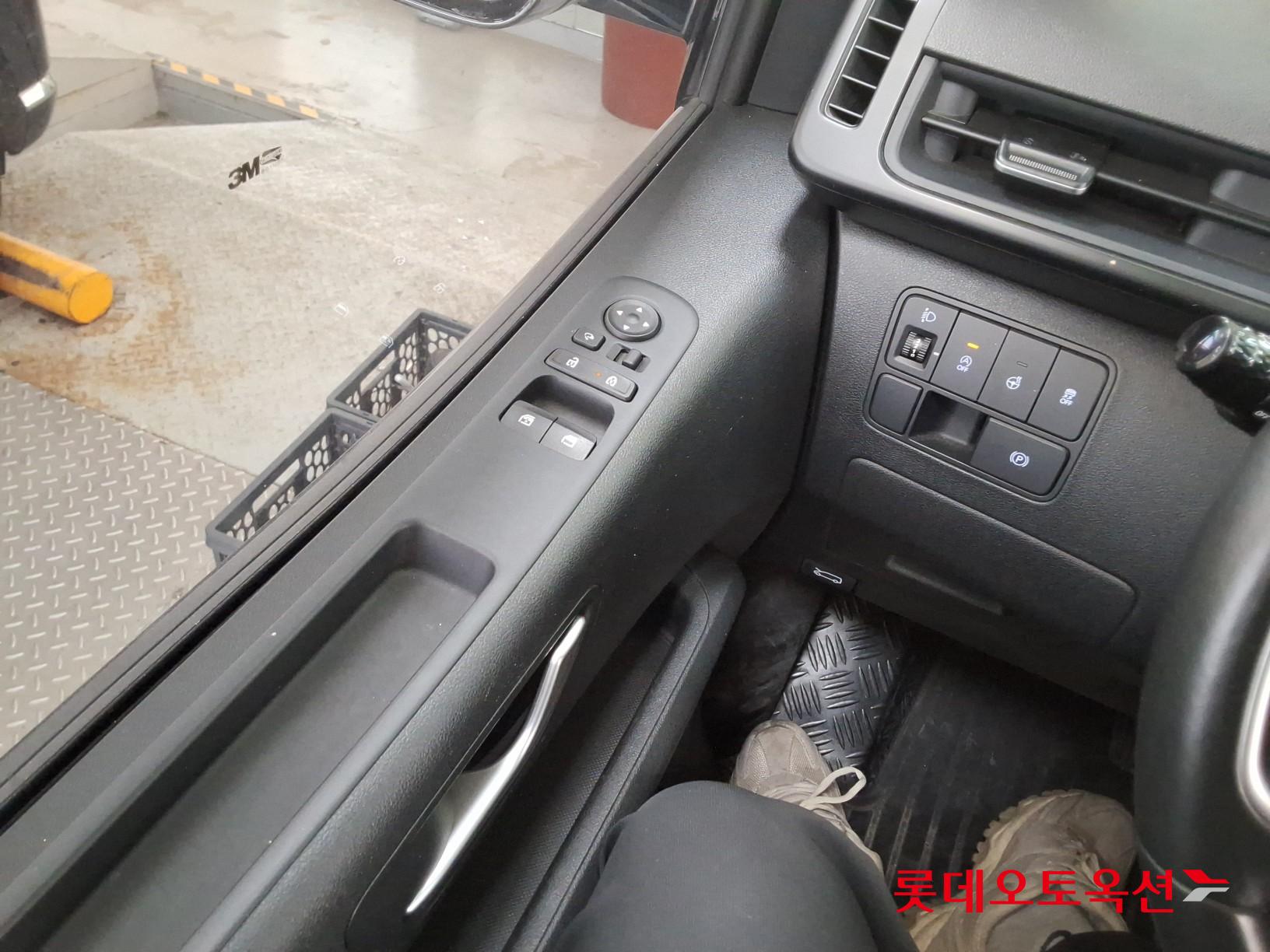 هيونداي ستاريا