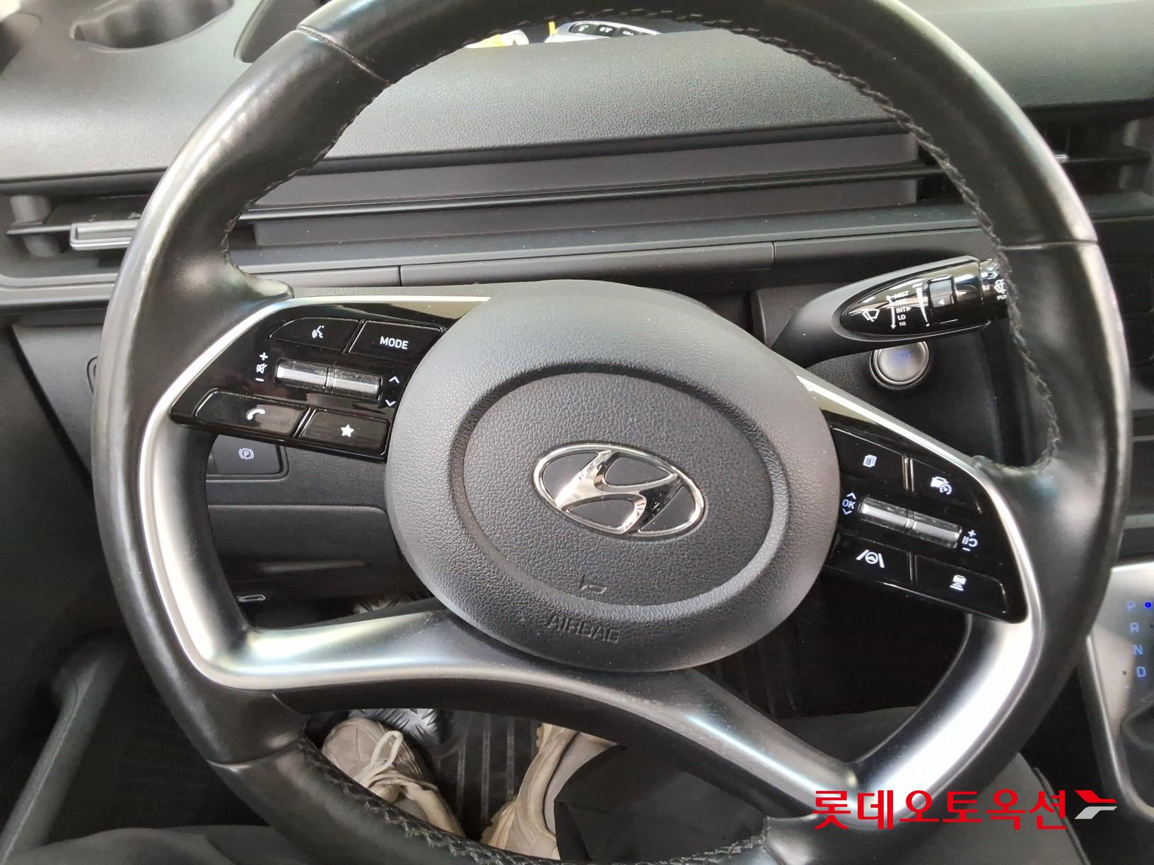 هيونداي ستاريا