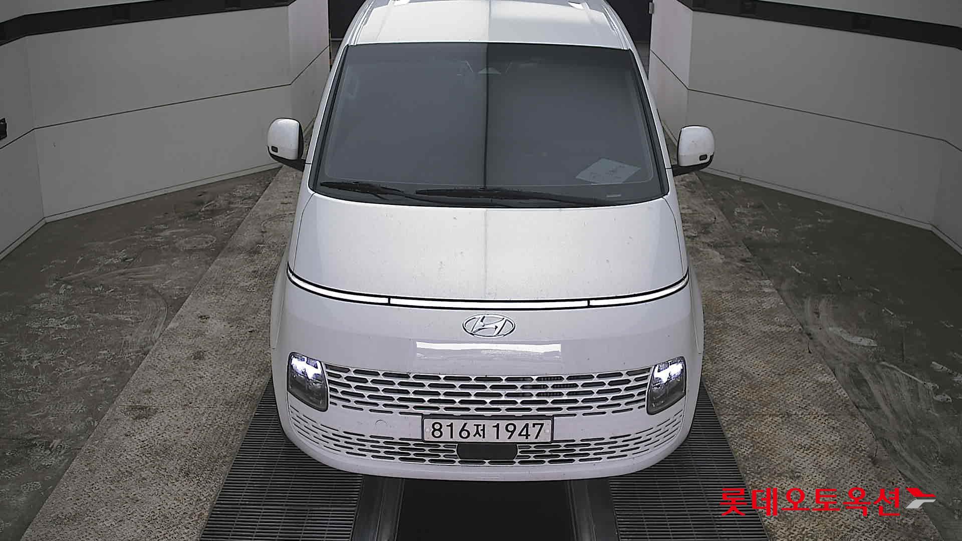 هيونداي ستاريا