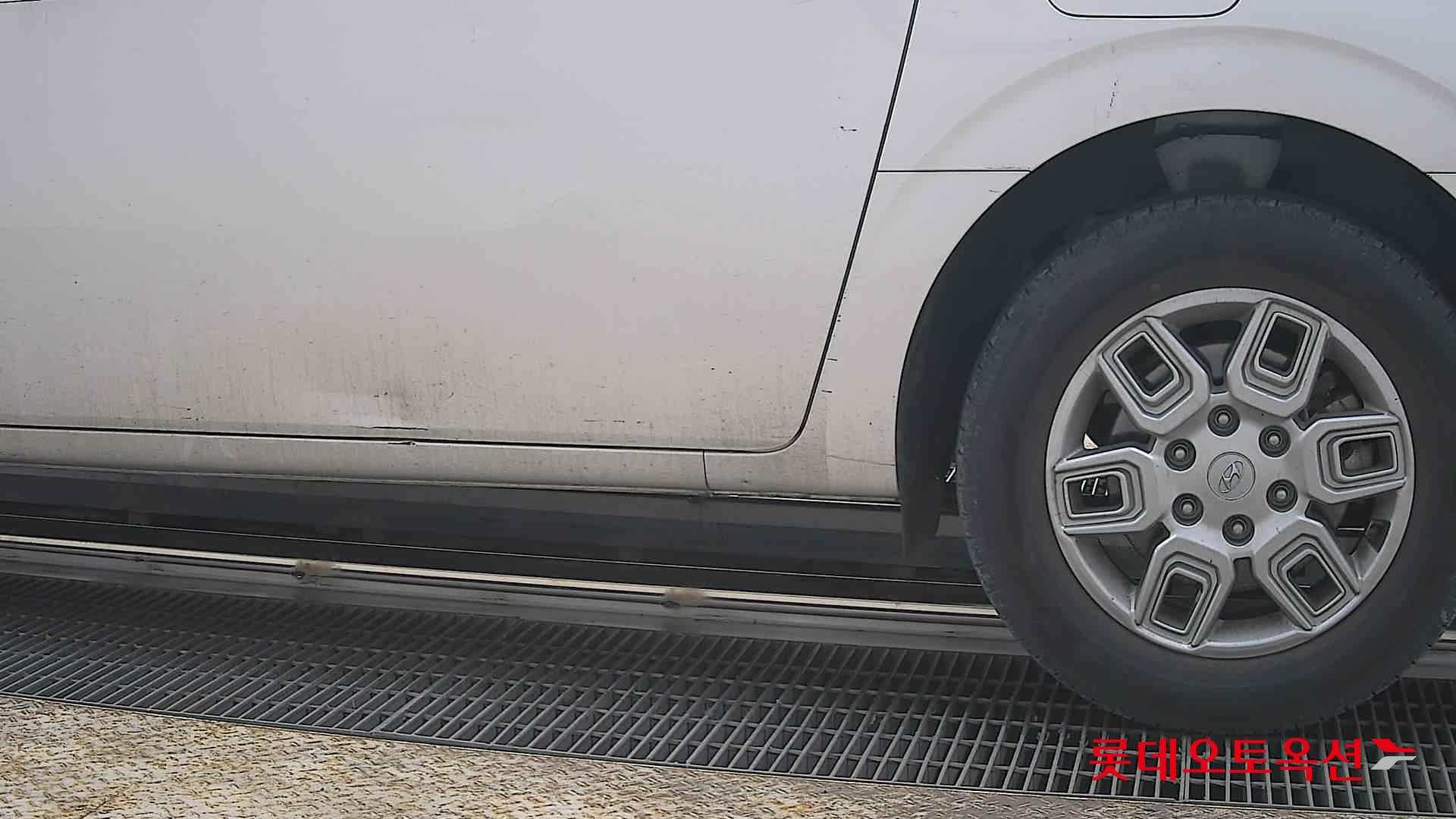 هيونداي ستاريا