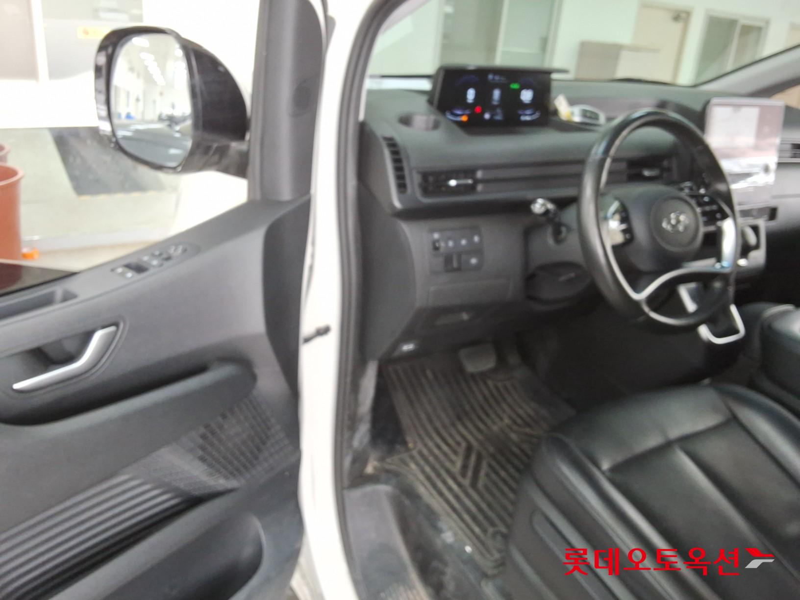 هيونداي ستاريا