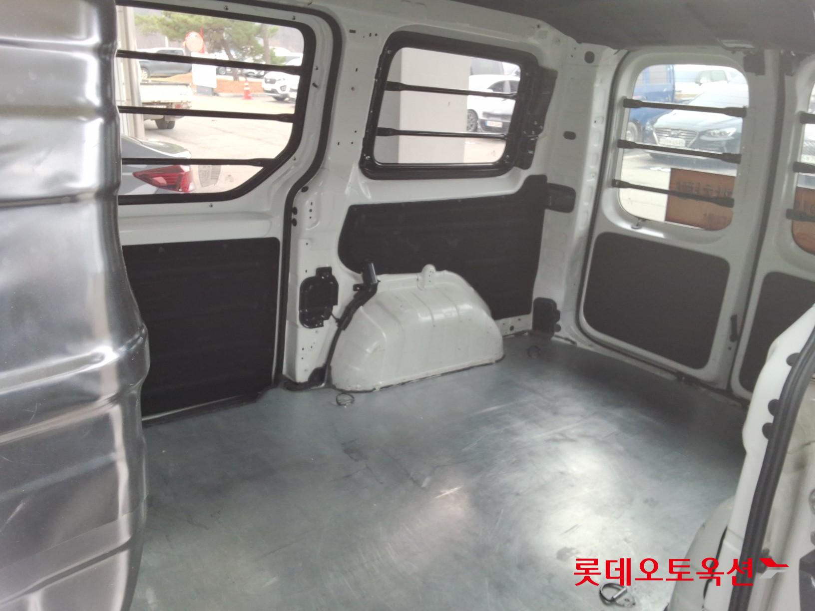 هيونداي ستاريا