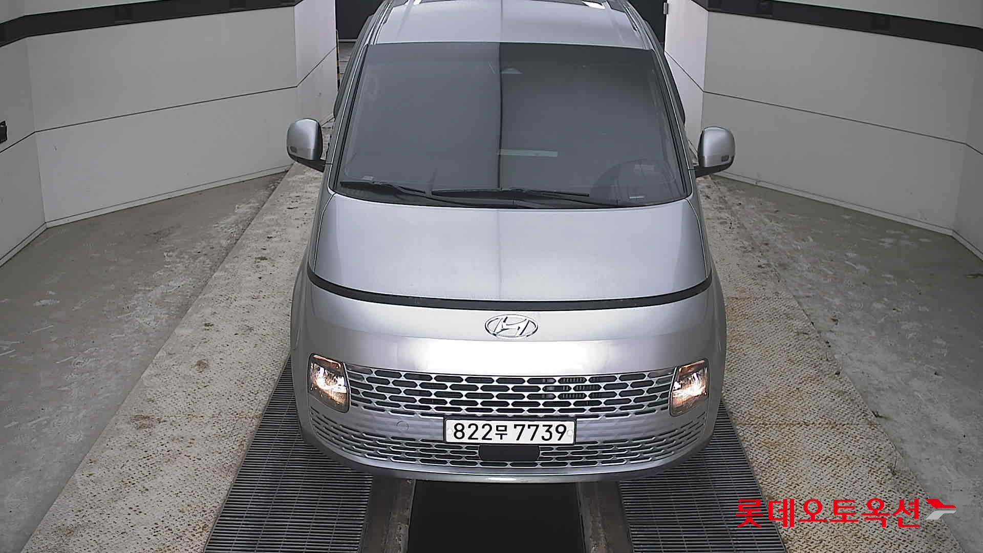 هيونداي ستاريا