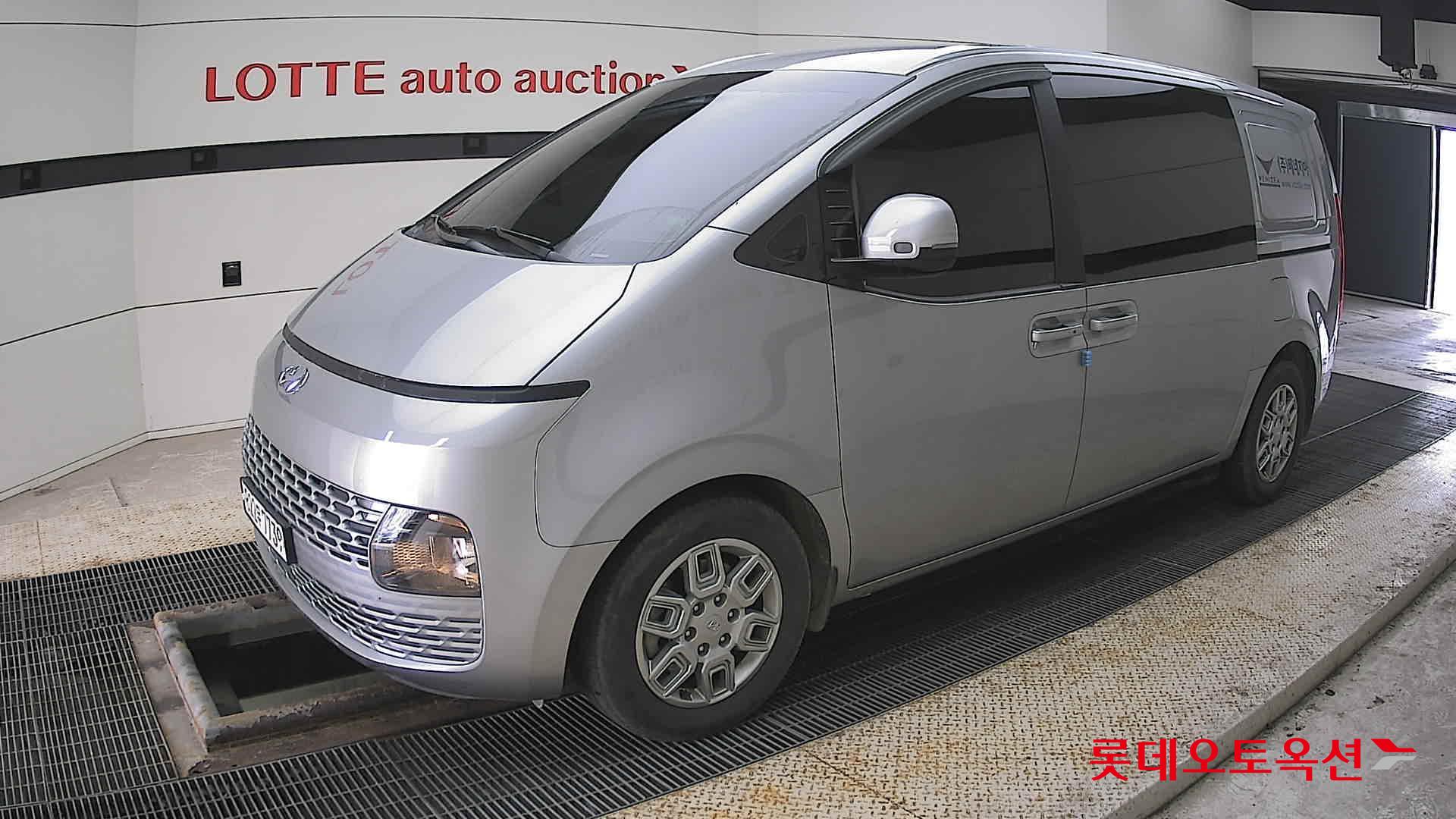 هيونداي ستاريا