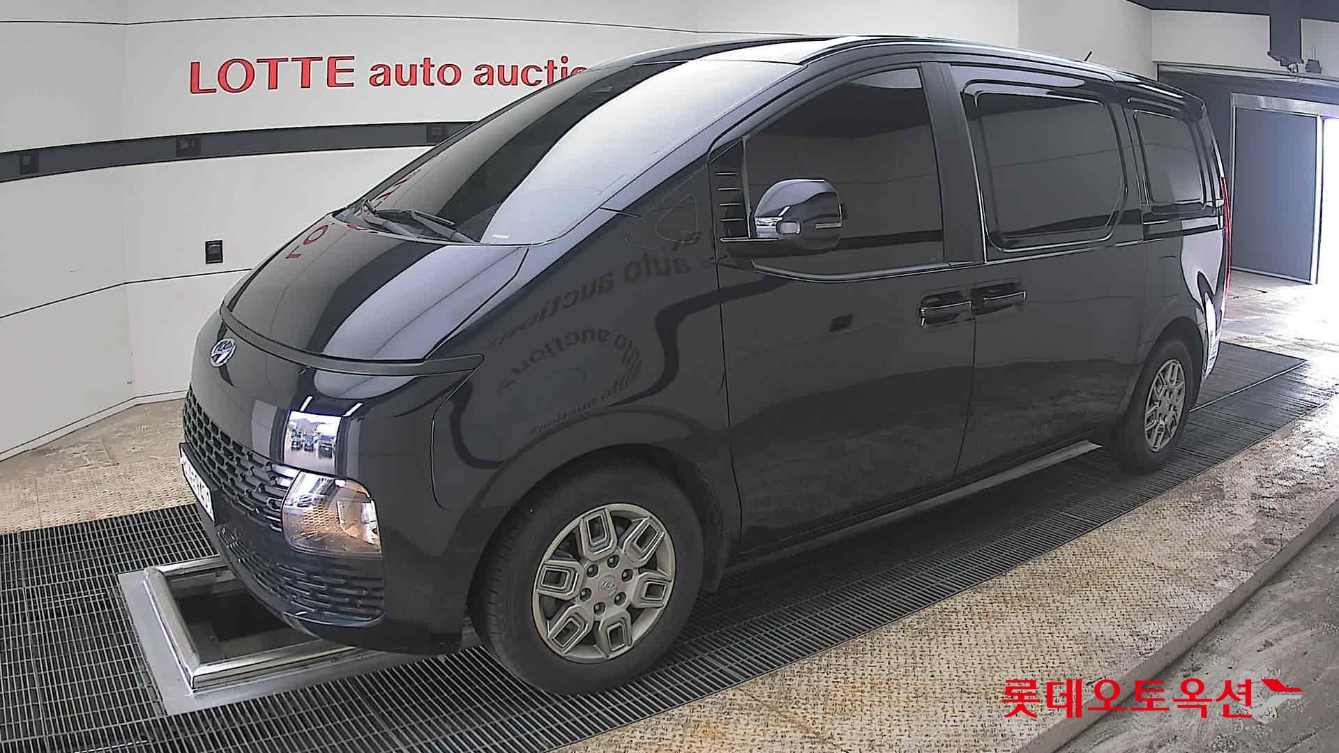 هيونداي ستاريا