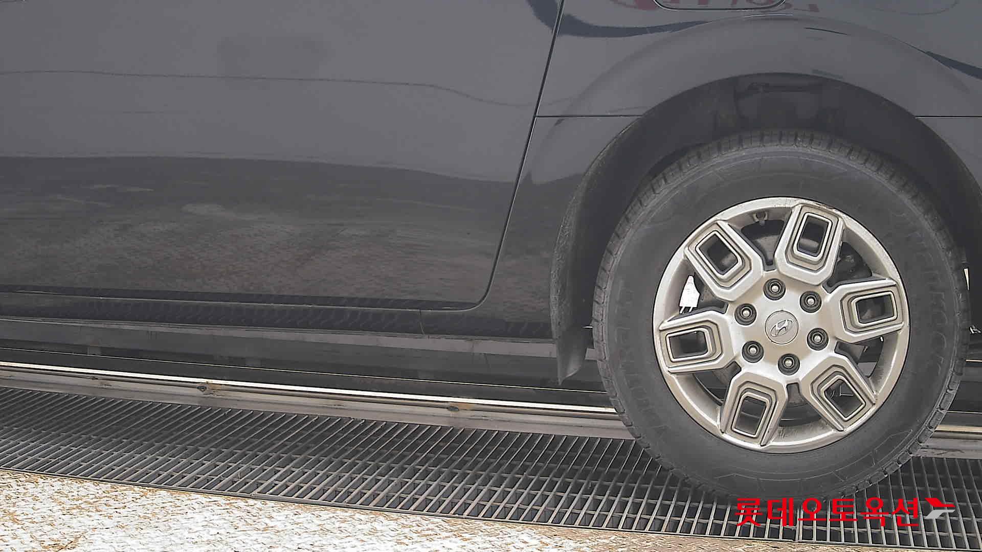 هيونداي ستاريا