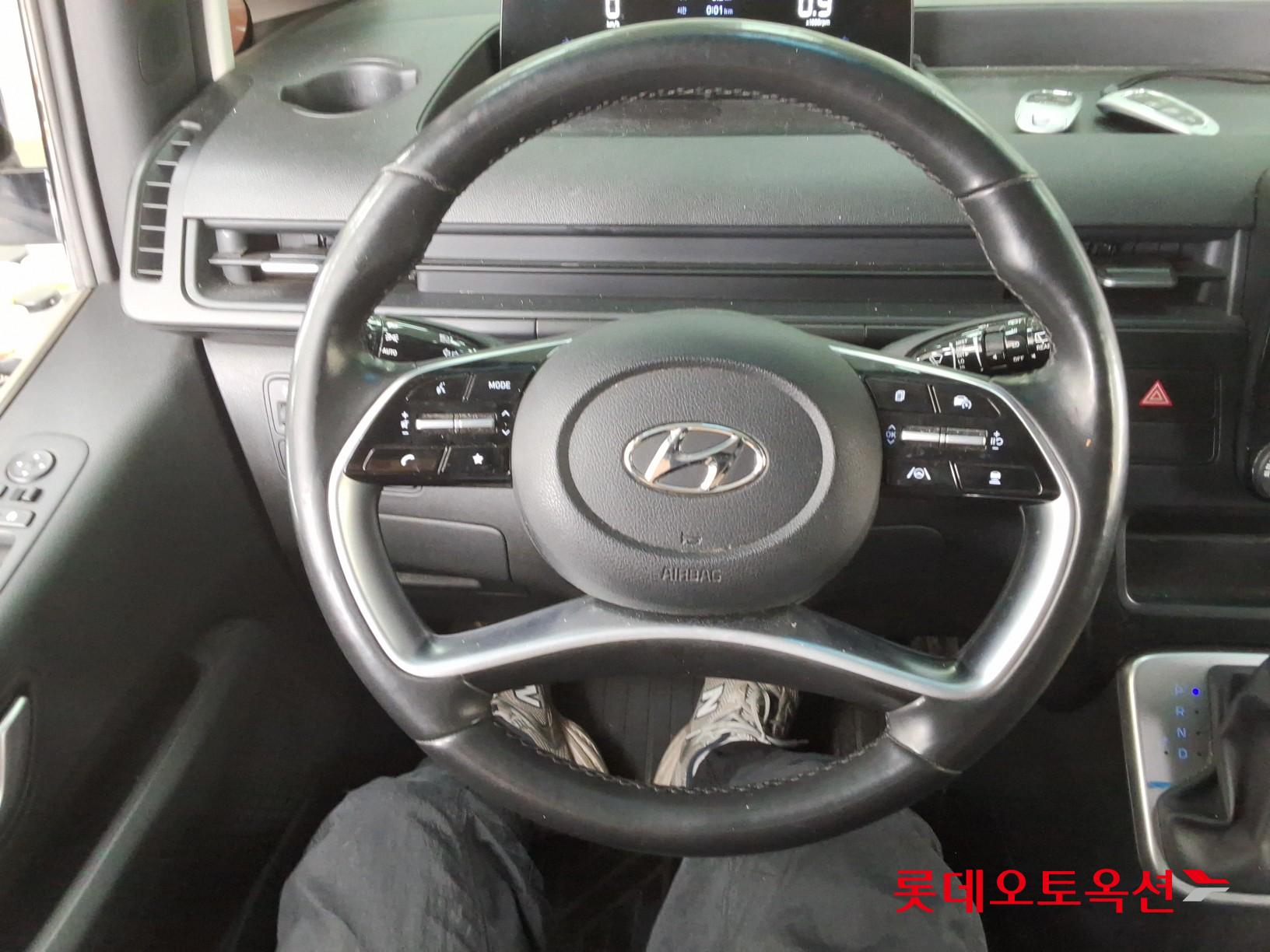 هيونداي ستاريا