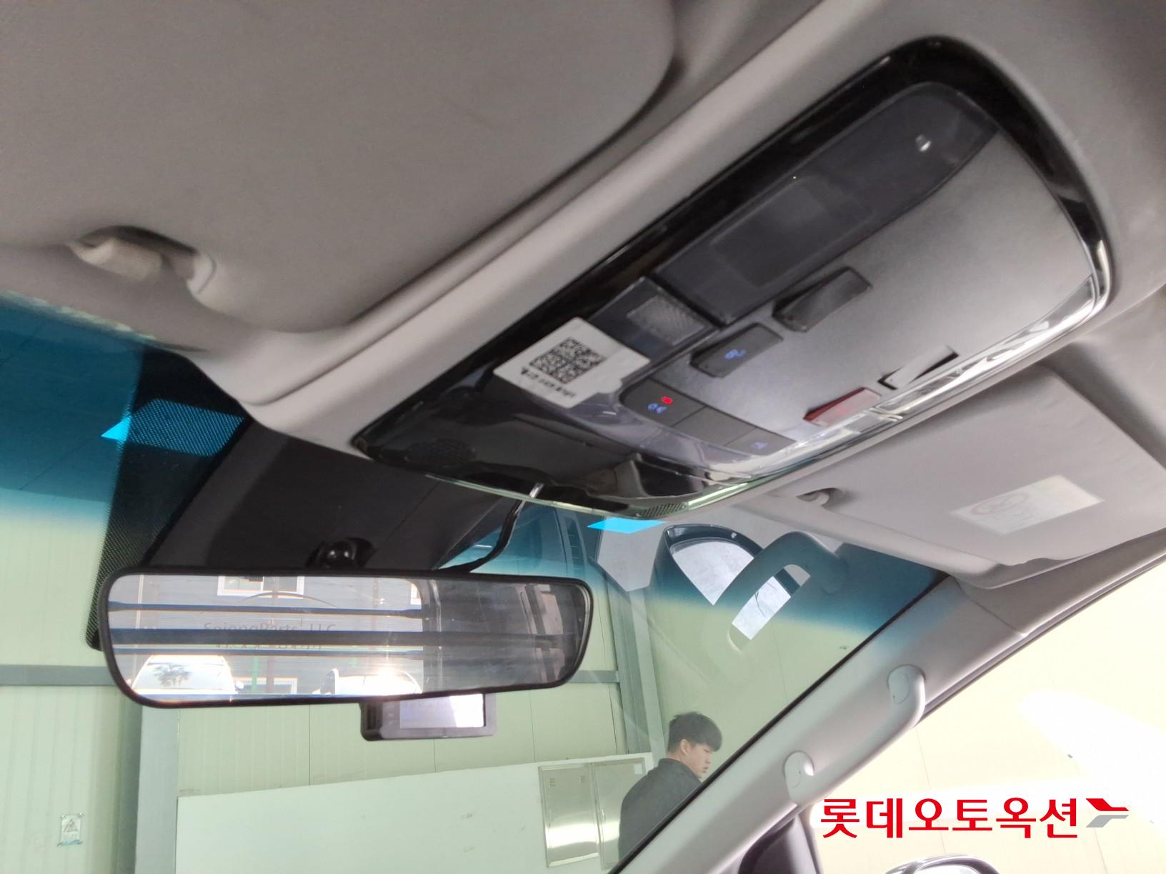 هيونداي ستاريا