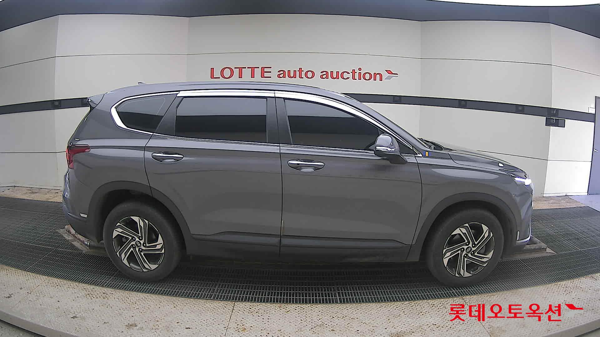 2022 - Hyundai SANTAFE