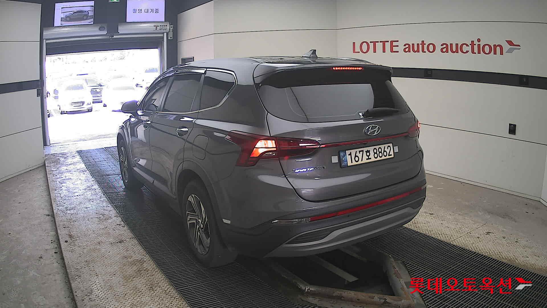 2022 - Hyundai SANTAFE
