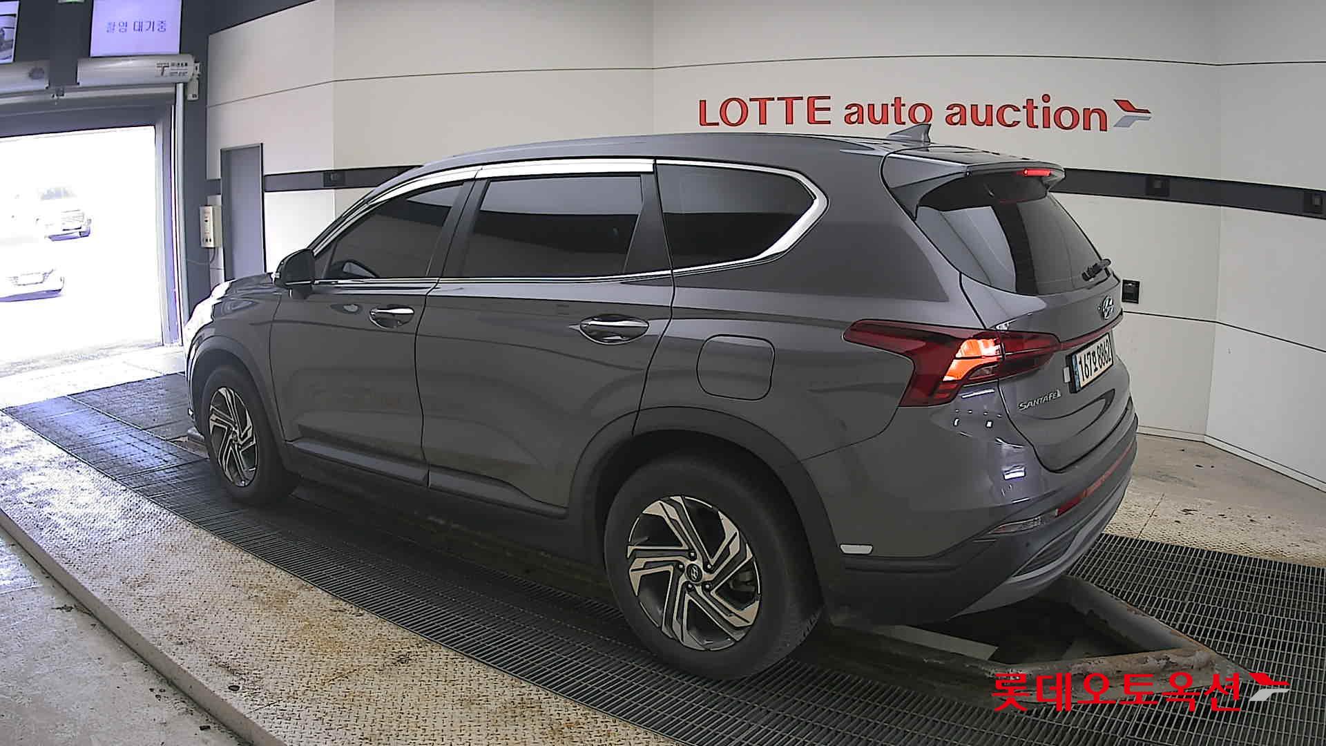 2022 - Hyundai SANTAFE