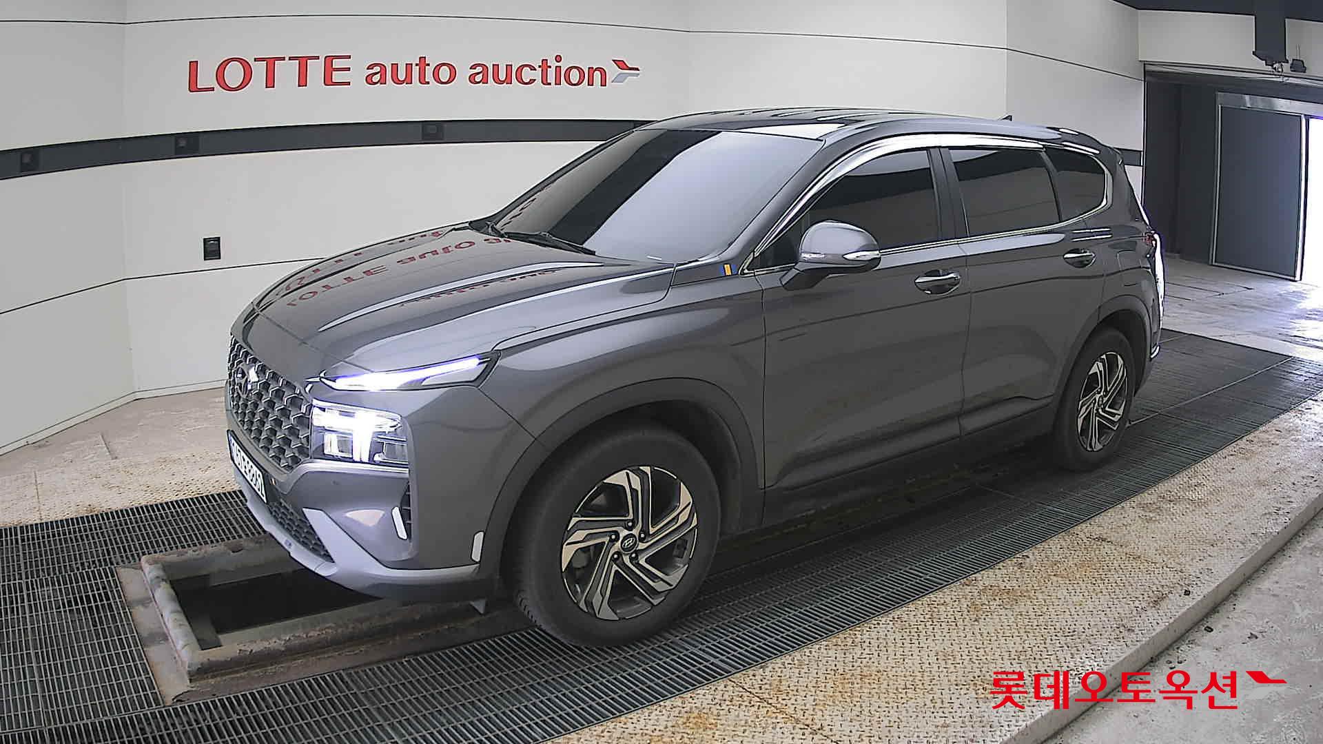 2022 - Hyundai SANTAFE