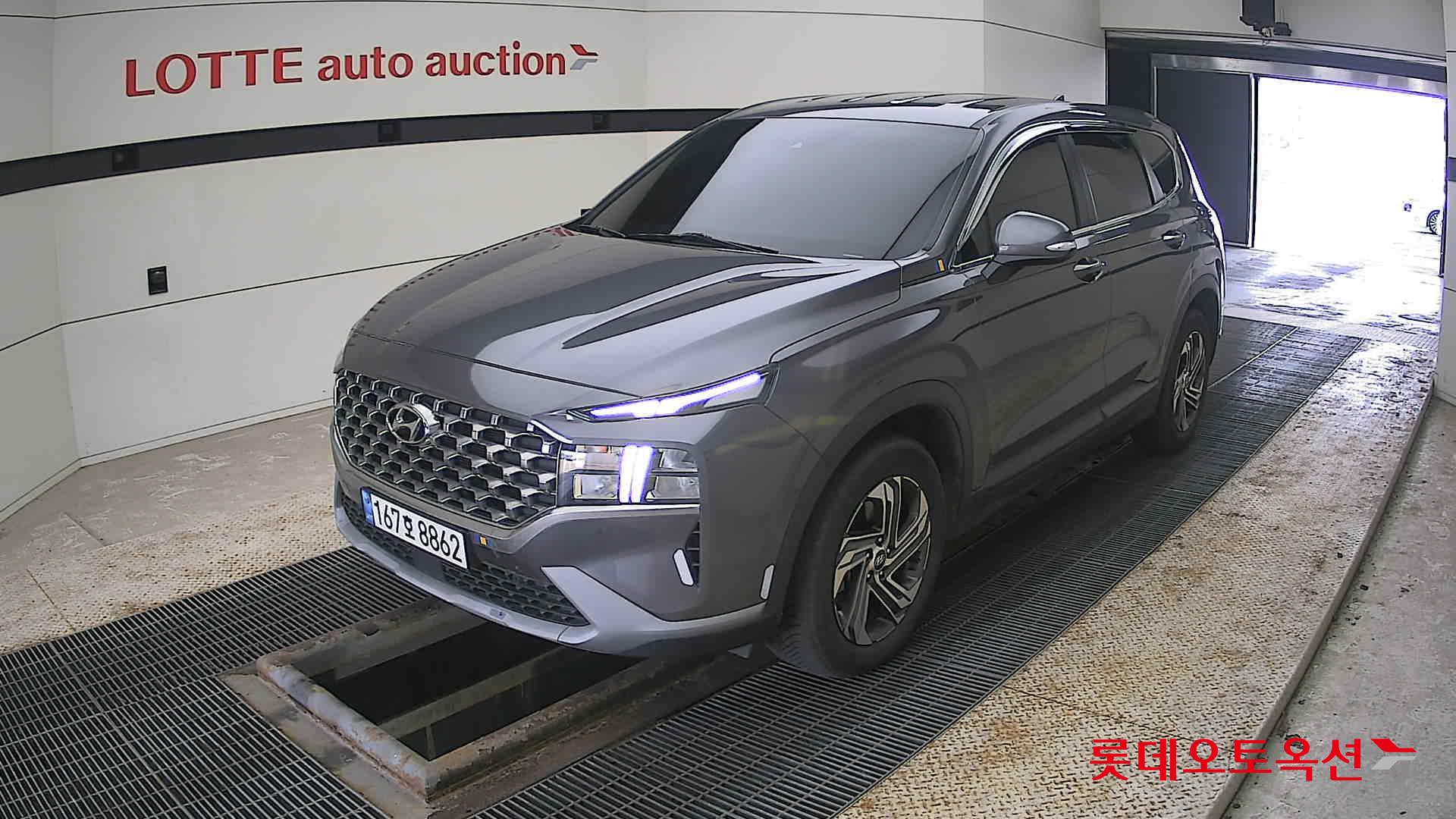 2022 - Hyundai SANTAFE