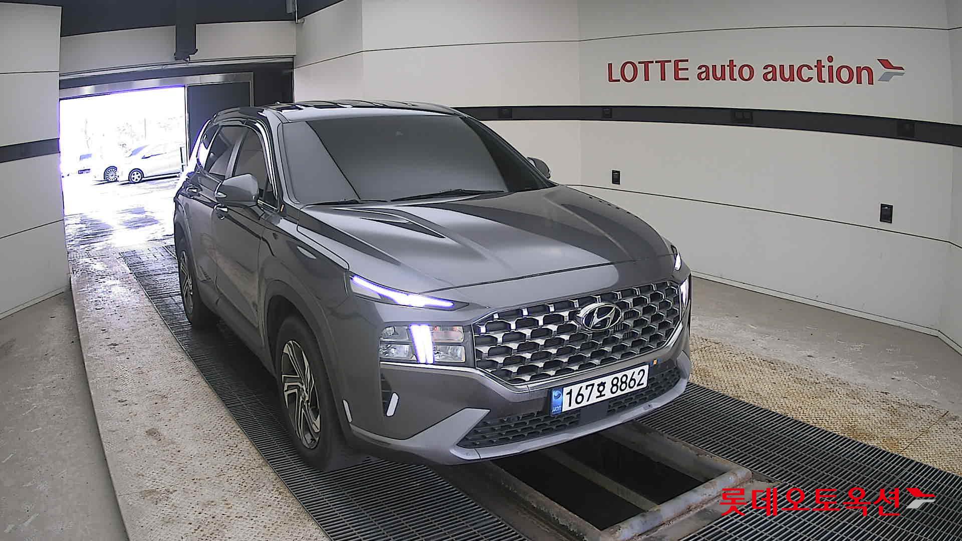 2022 - Hyundai SANTAFE