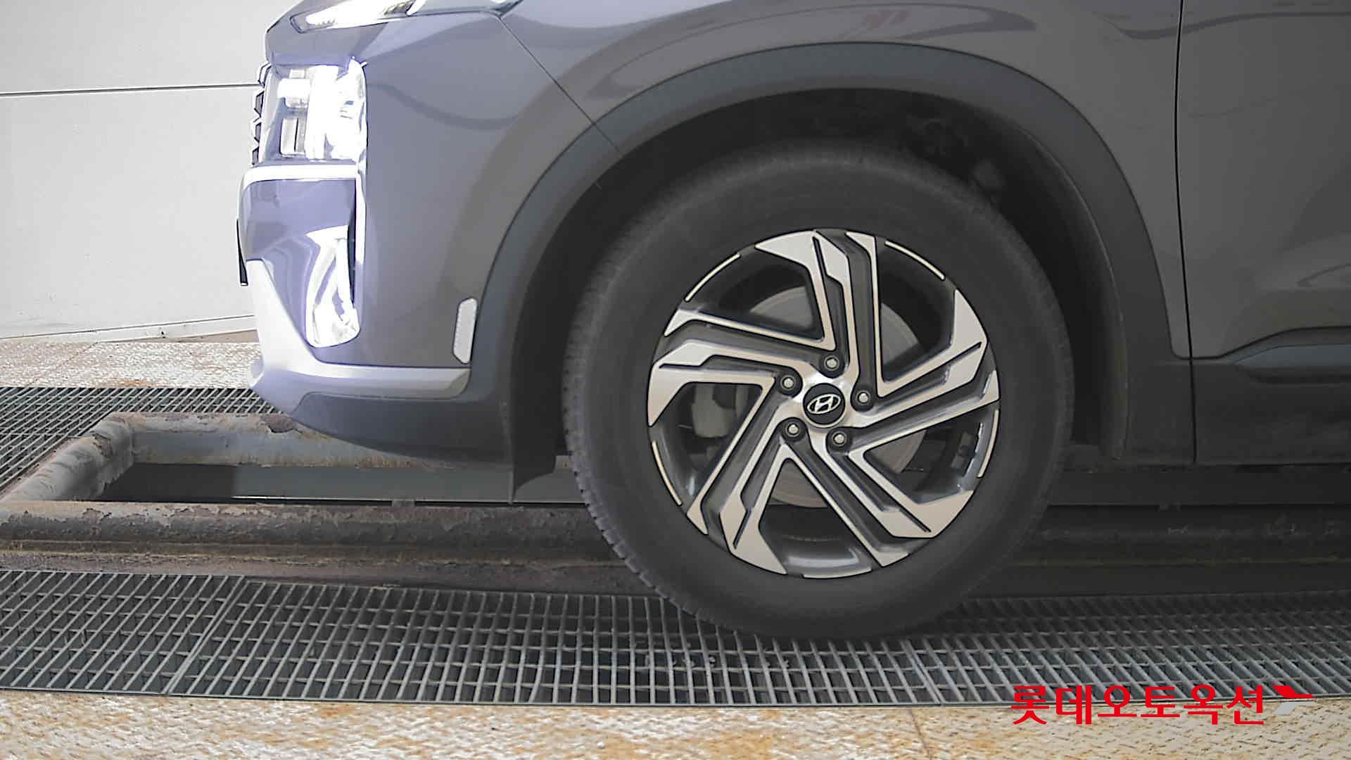 2022 - Hyundai SANTAFE