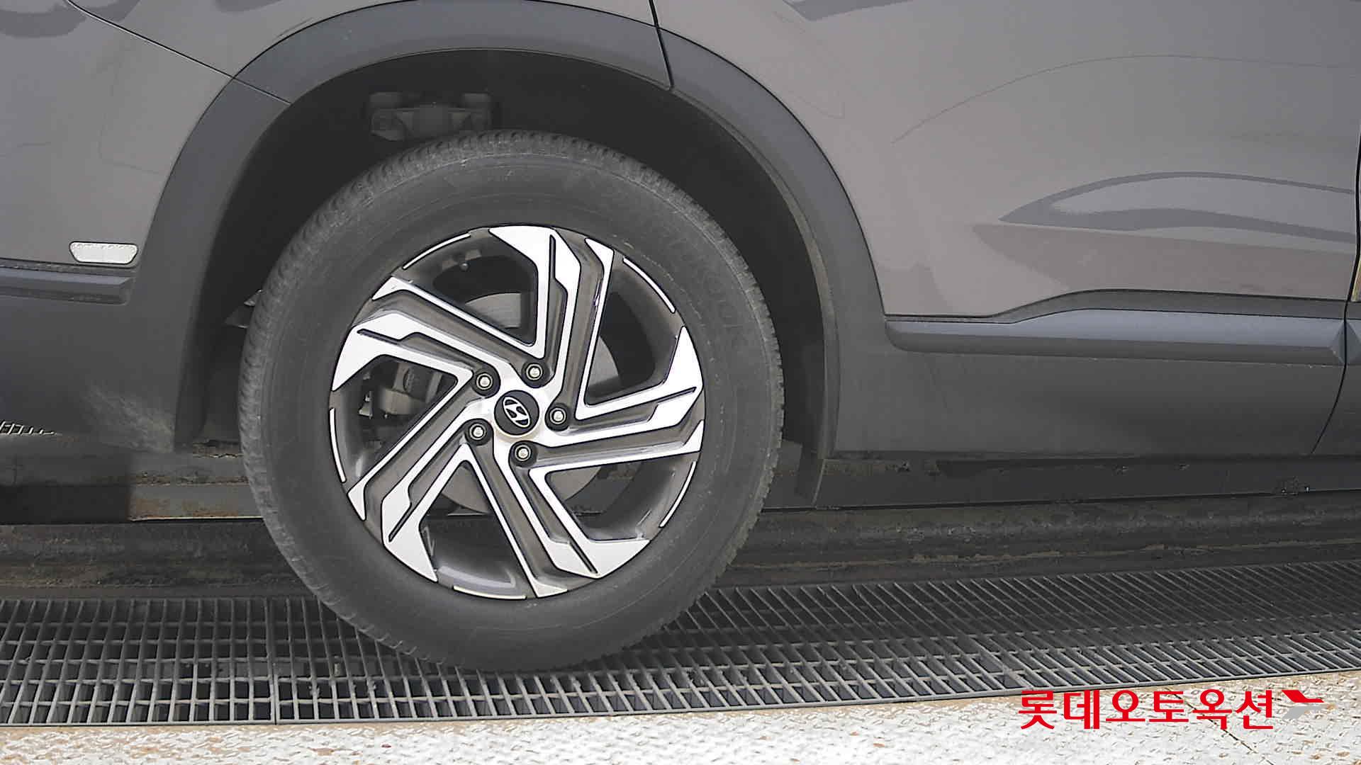 2022 - Hyundai SANTAFE