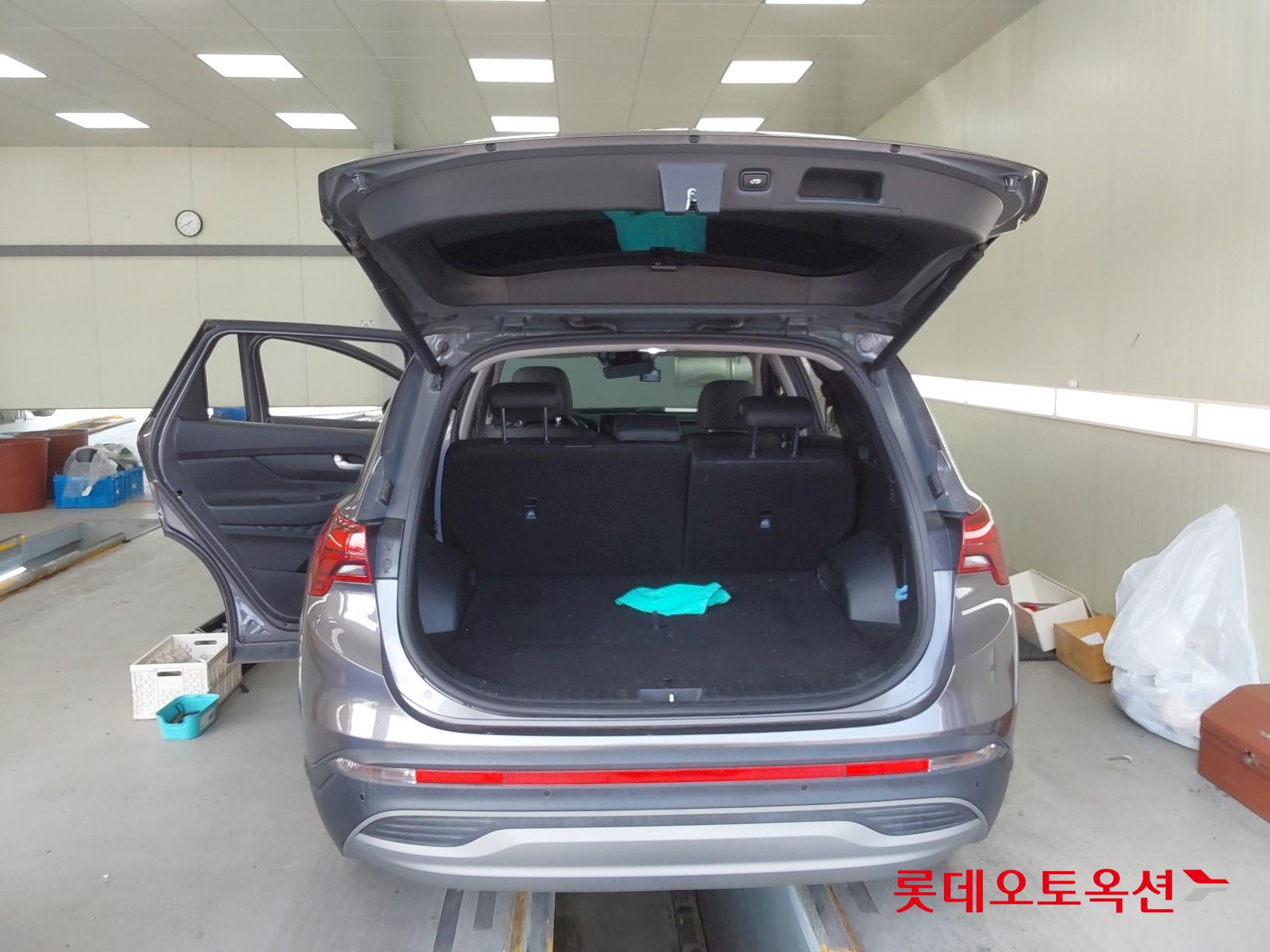 2022 - Hyundai SANTAFE