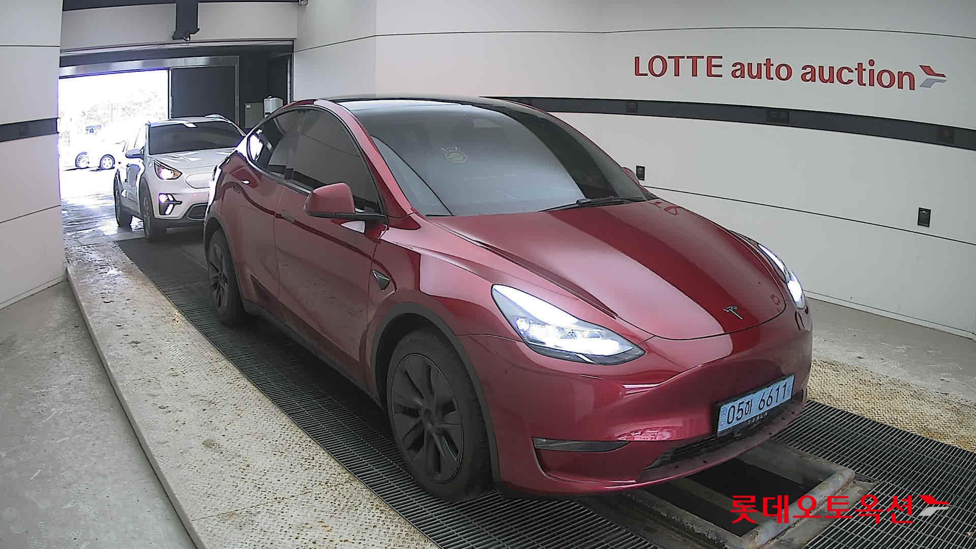 2024 - Tesla MODEL Y