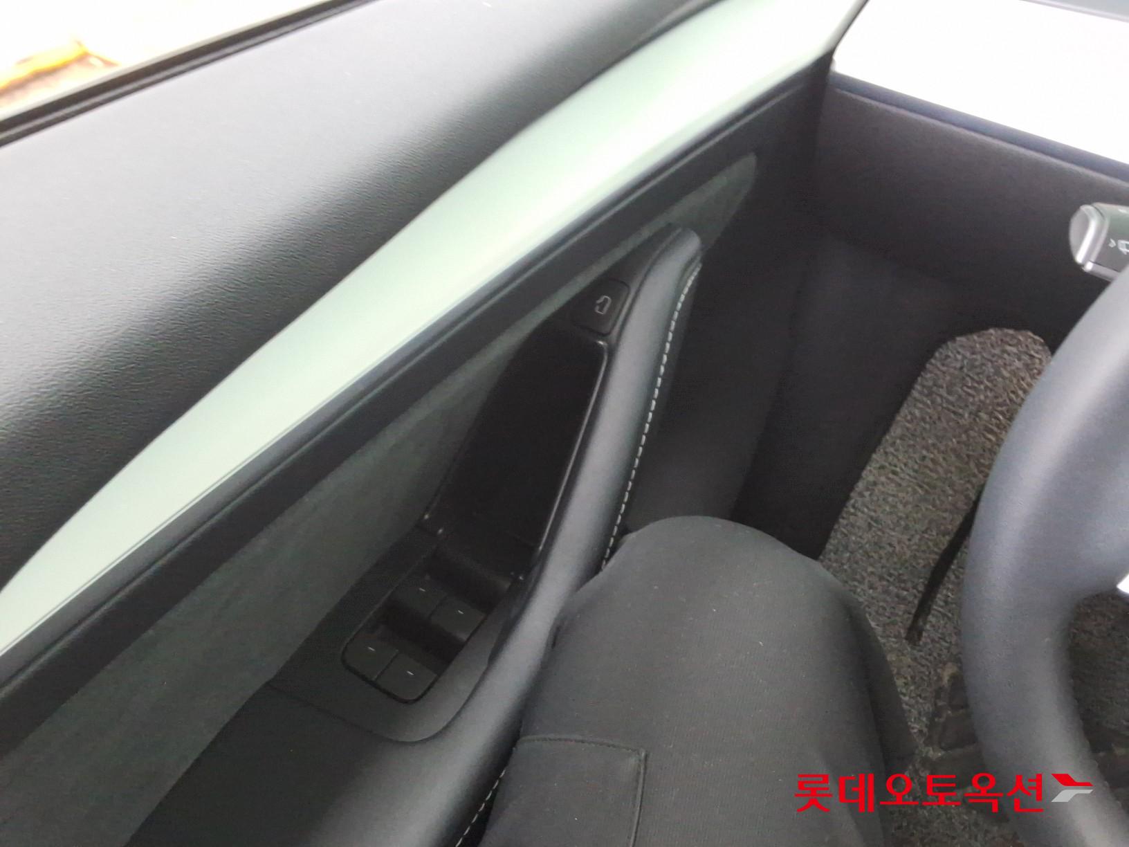 2024 - Tesla MODEL Y