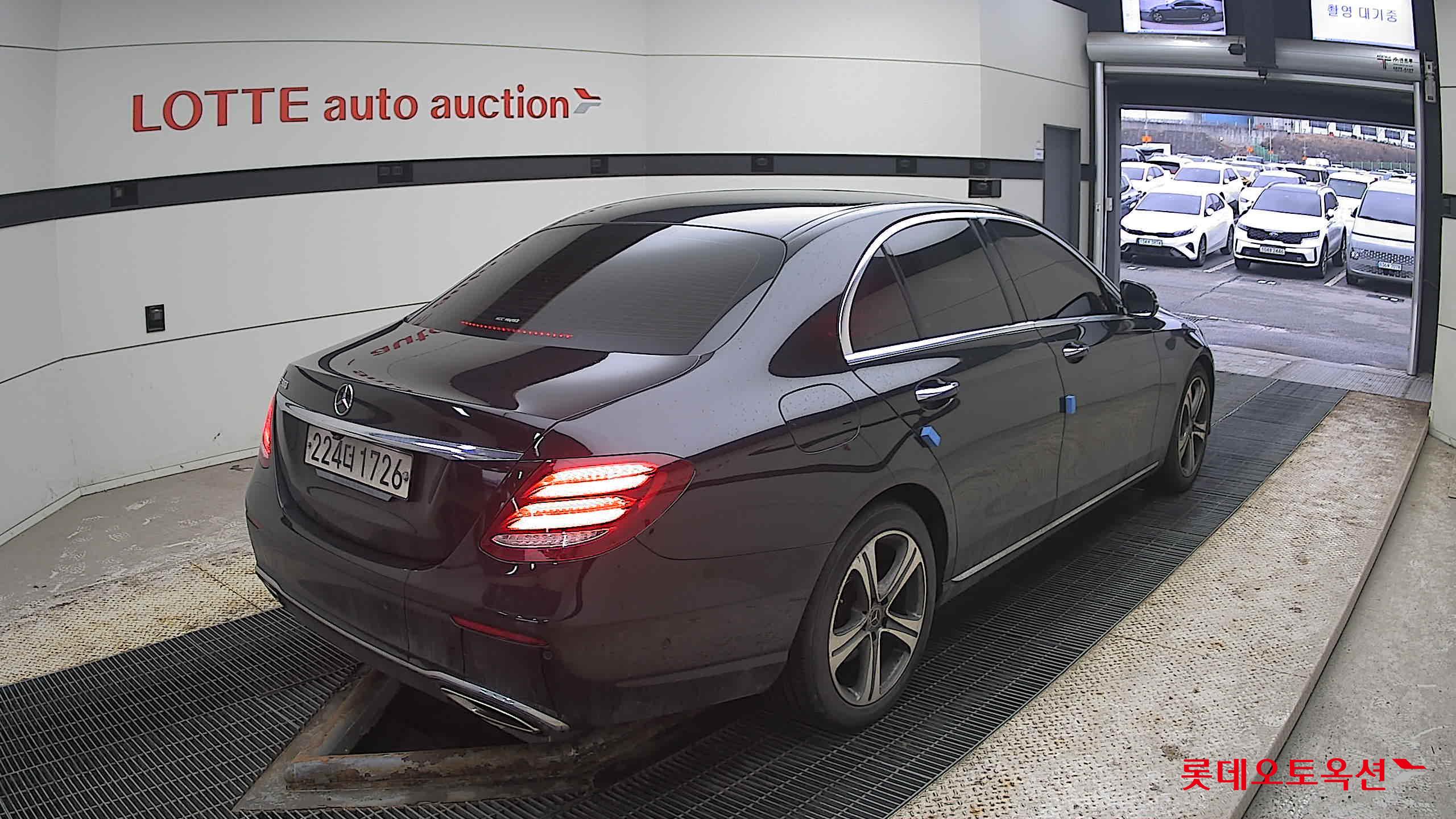 Mercedes-Benz E300 2019 Черный из Кореи, фото 4