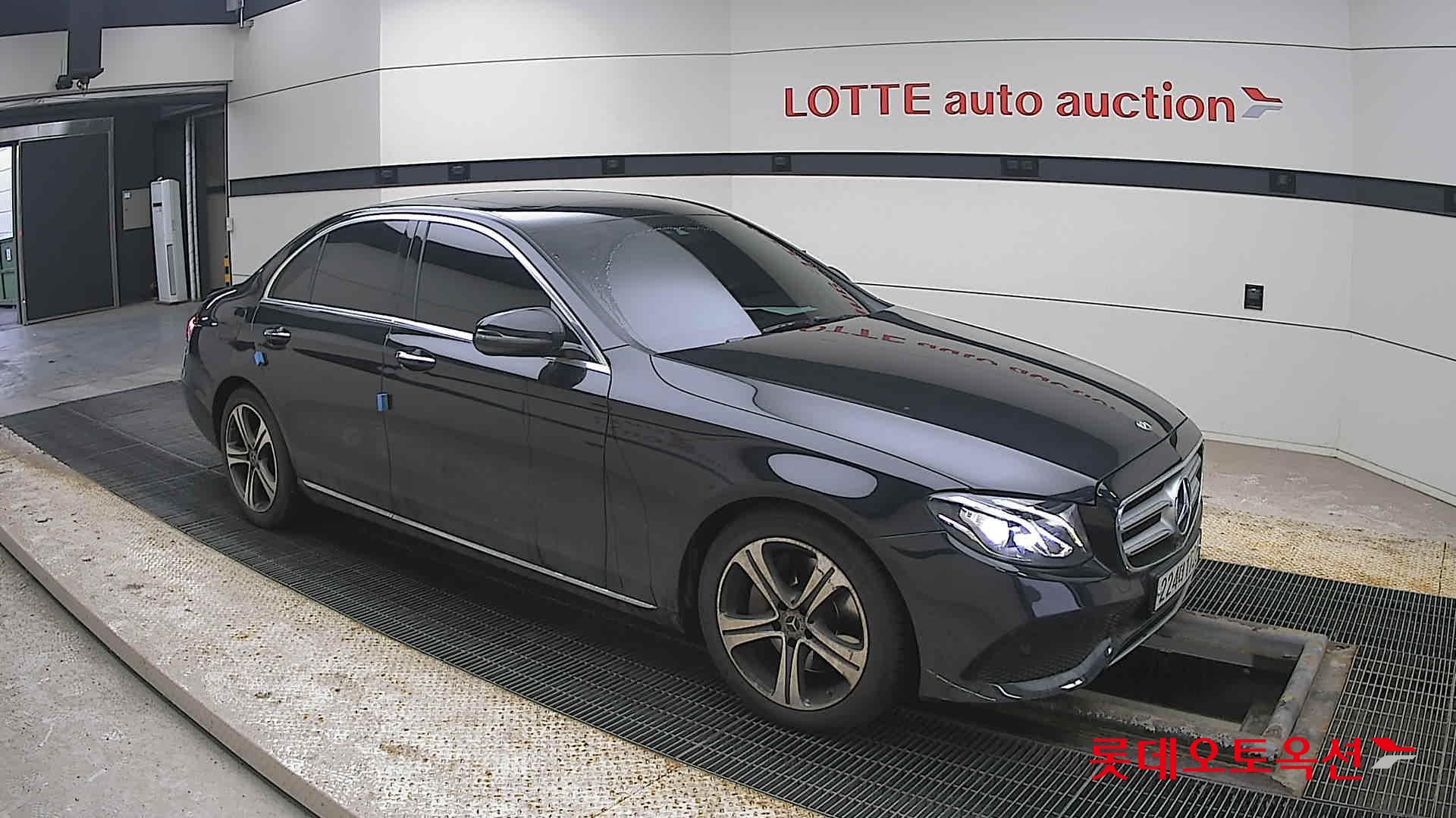 Mercedes-Benz E300 id 3816475 из Кореи 16