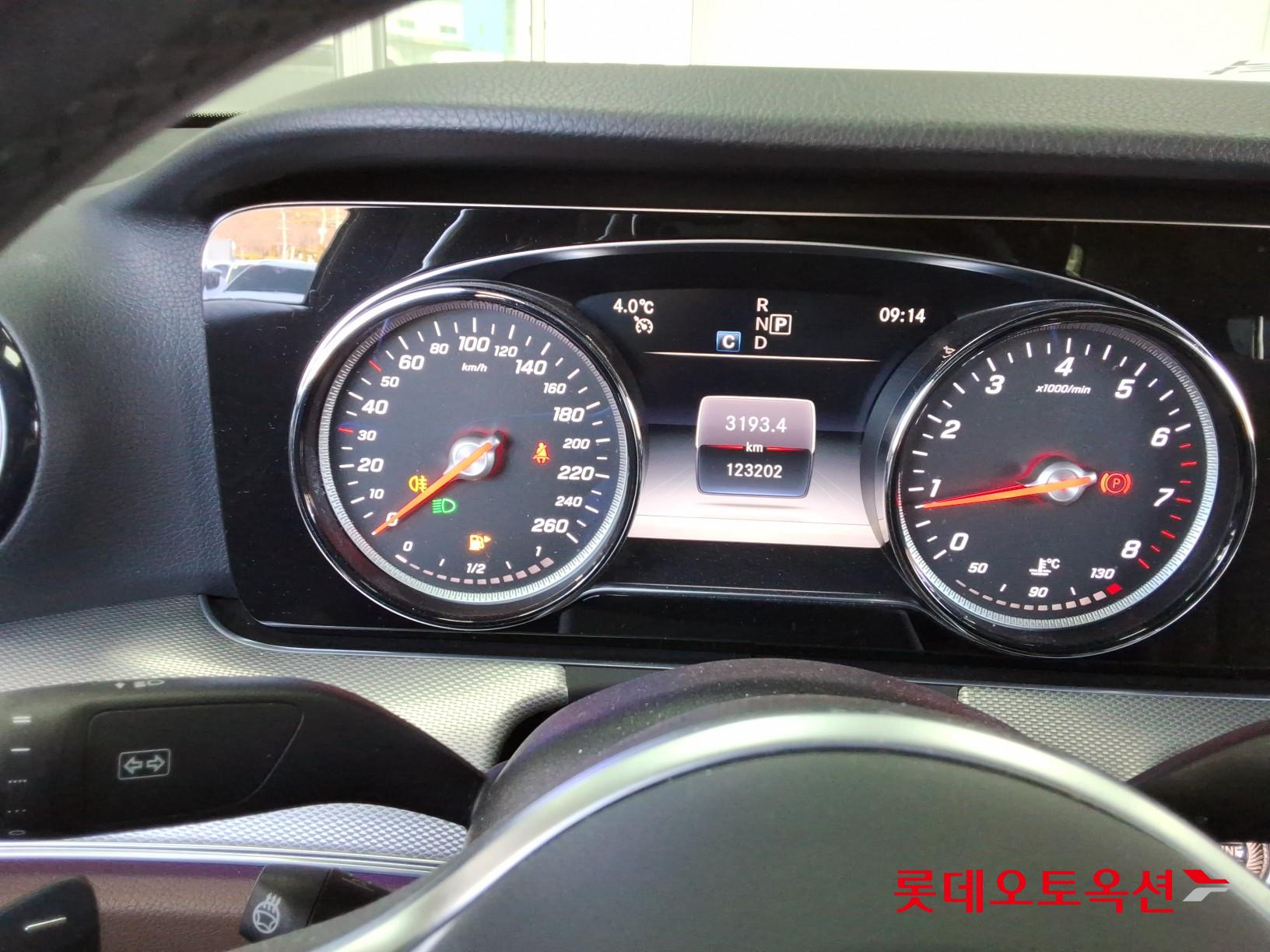 Mercedes-Benz E300 id 3816475 из Кореи 30