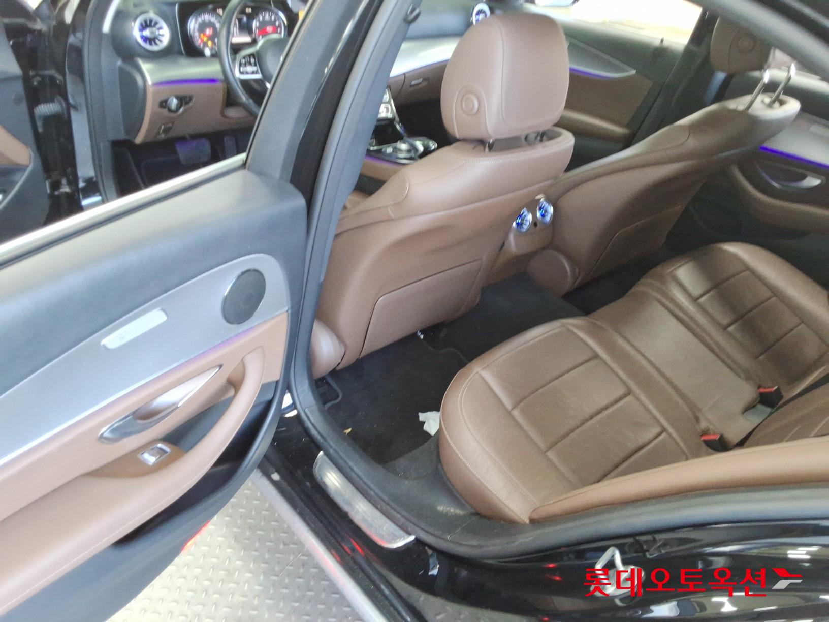 Mercedes-Benz E300 id 3816475 из Кореи 37