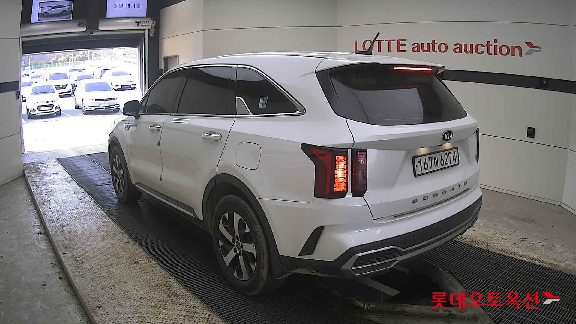 كيا سورينتو 2021 - صورة 4