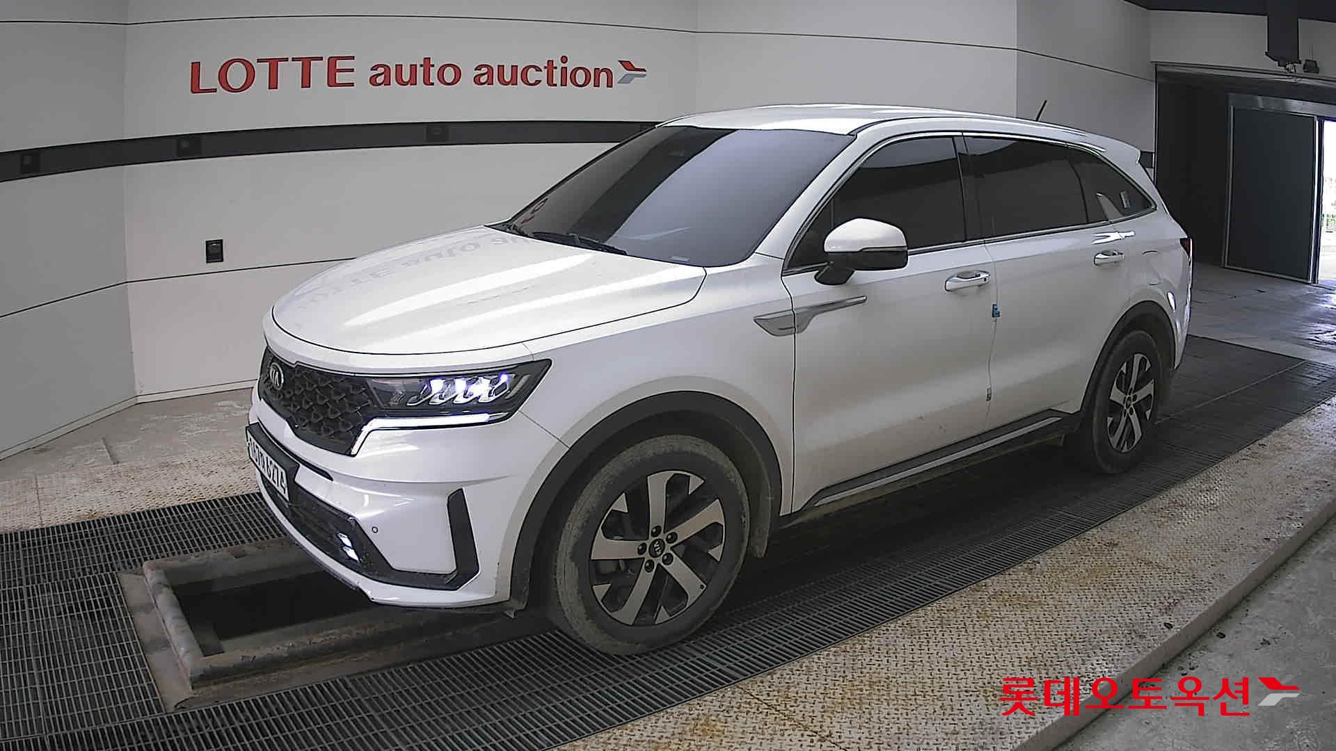 كيا سورينتو 2021 - صورة 11