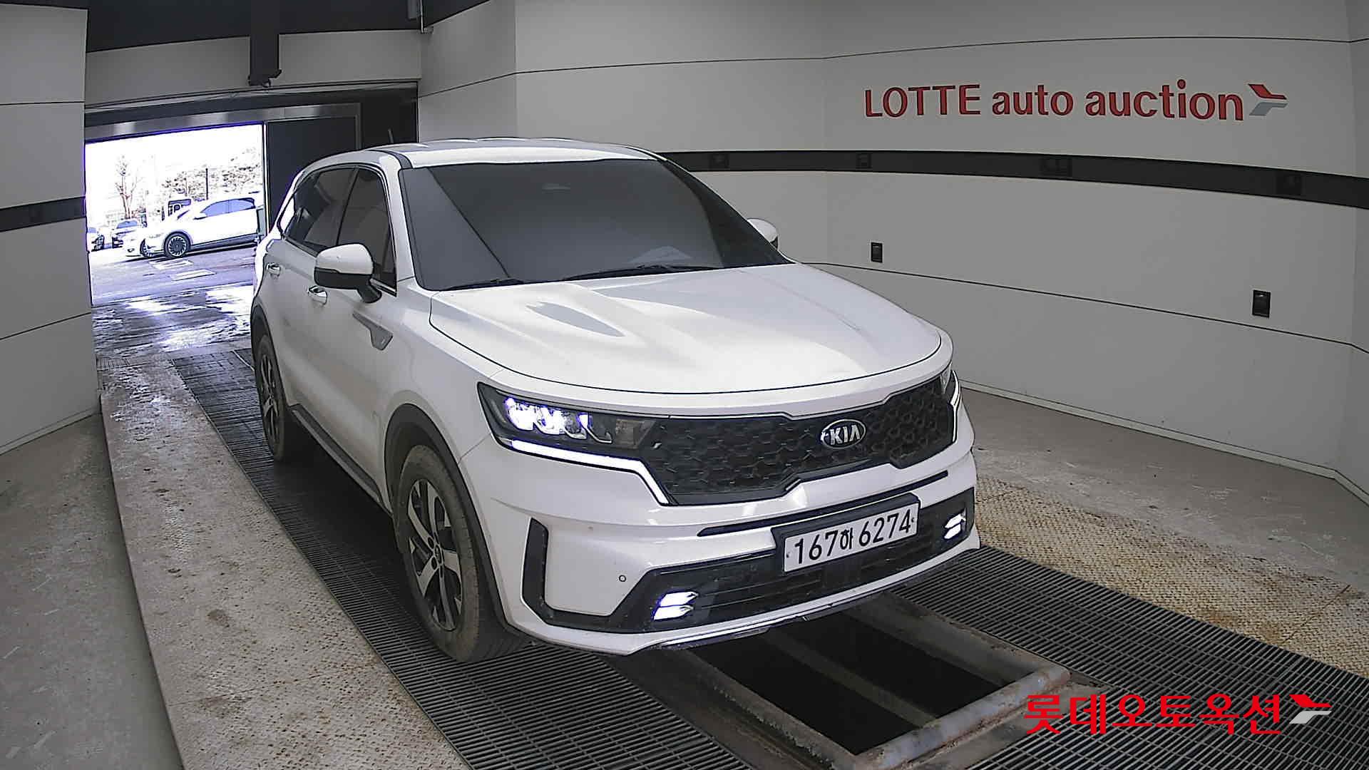 كيا سورينتو 2021 - صورة 24