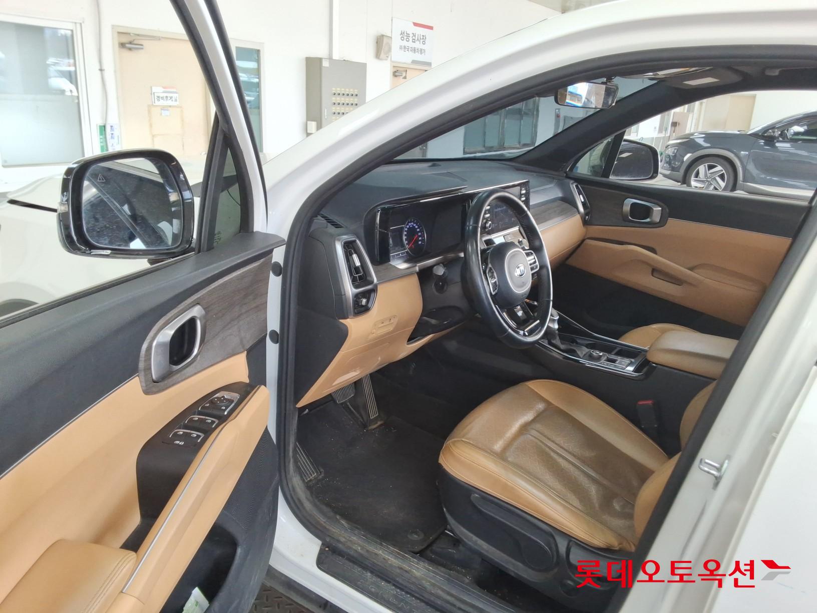 كيا سورينتو 2021 - صورة 34