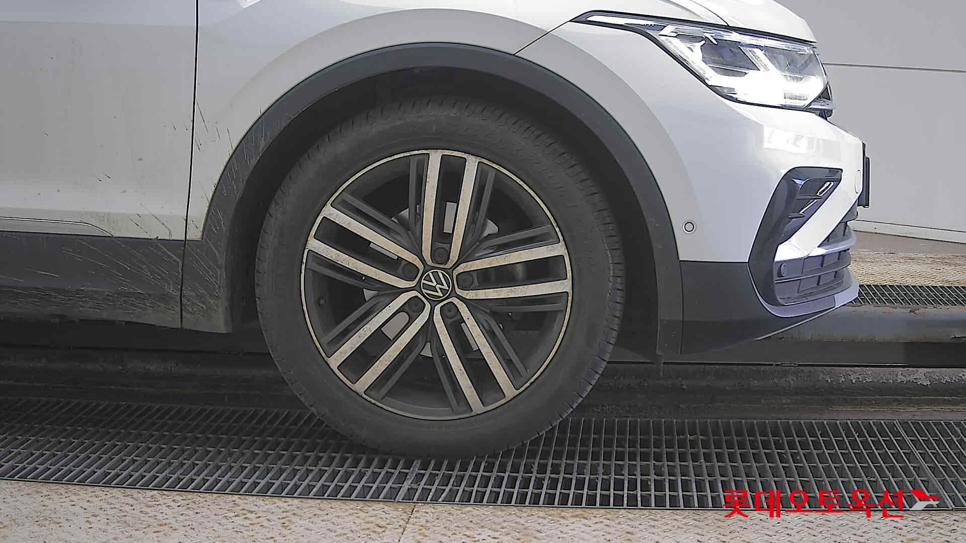 فولكس فاجن تيجوان 2022 - صورة 27