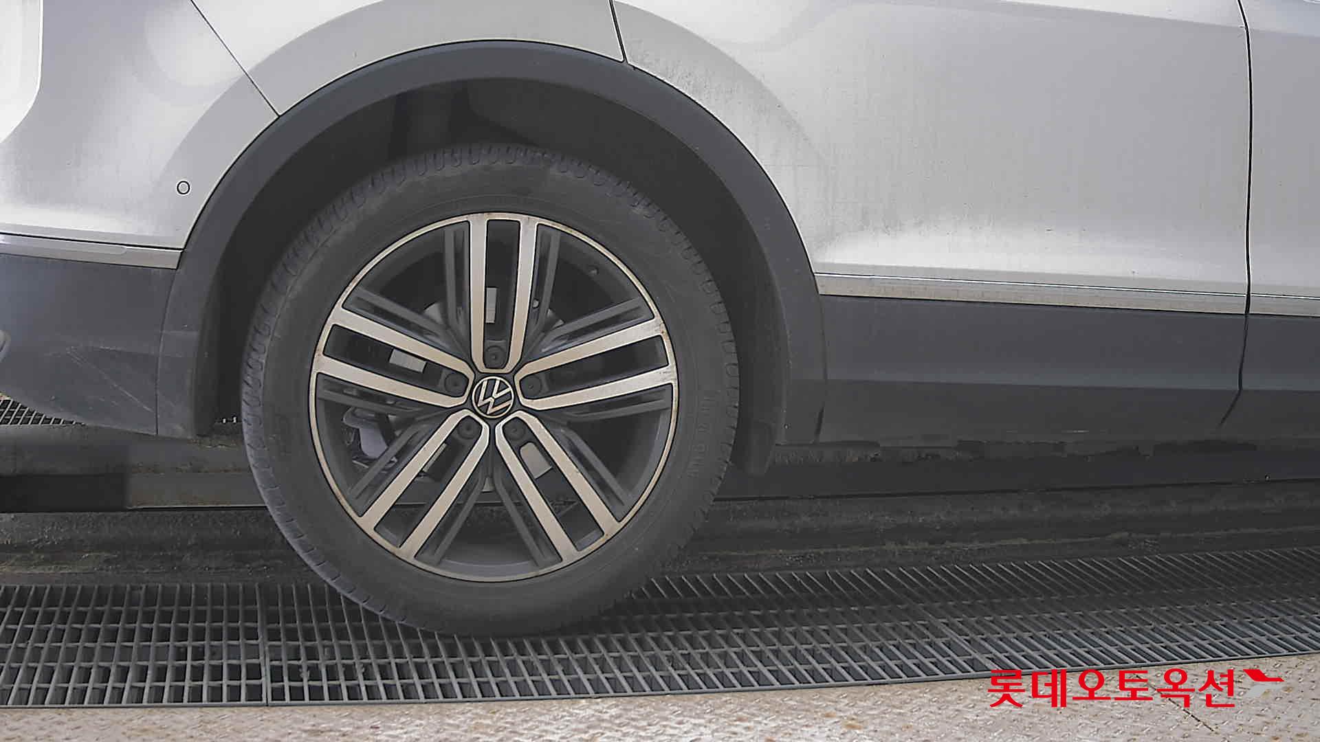 فولكس فاجن تيجوان 2022 - صورة 28