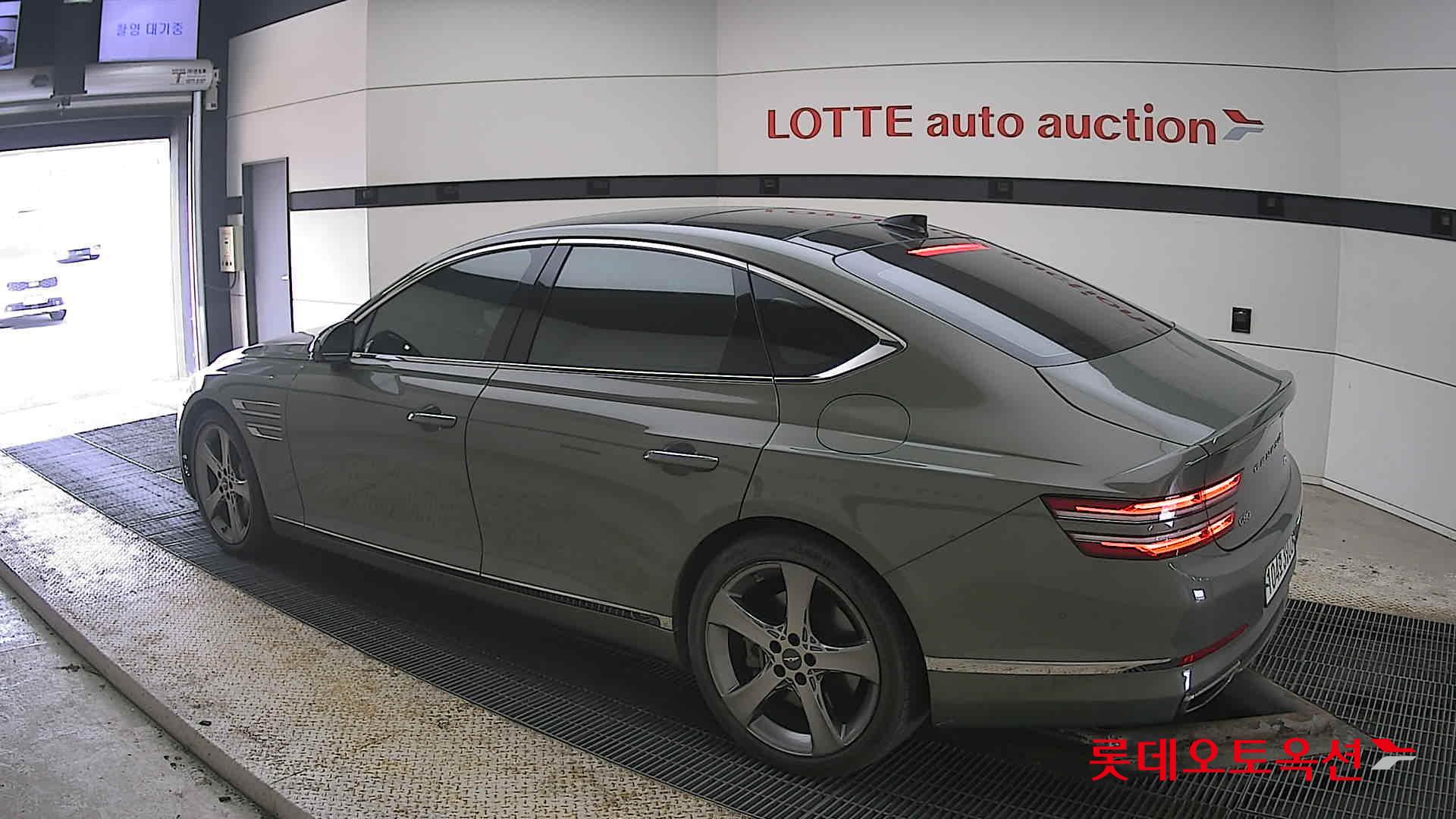 جينيسيس G80 2021 - صورة 15