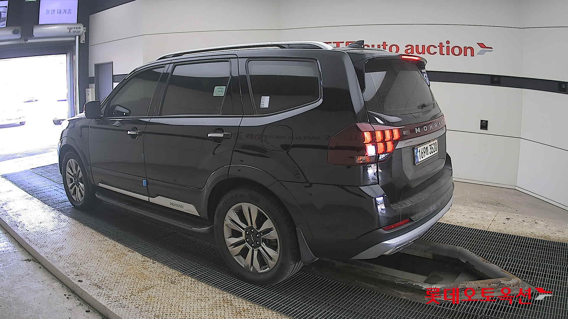 كيا موهافي 2022 - صورة 15