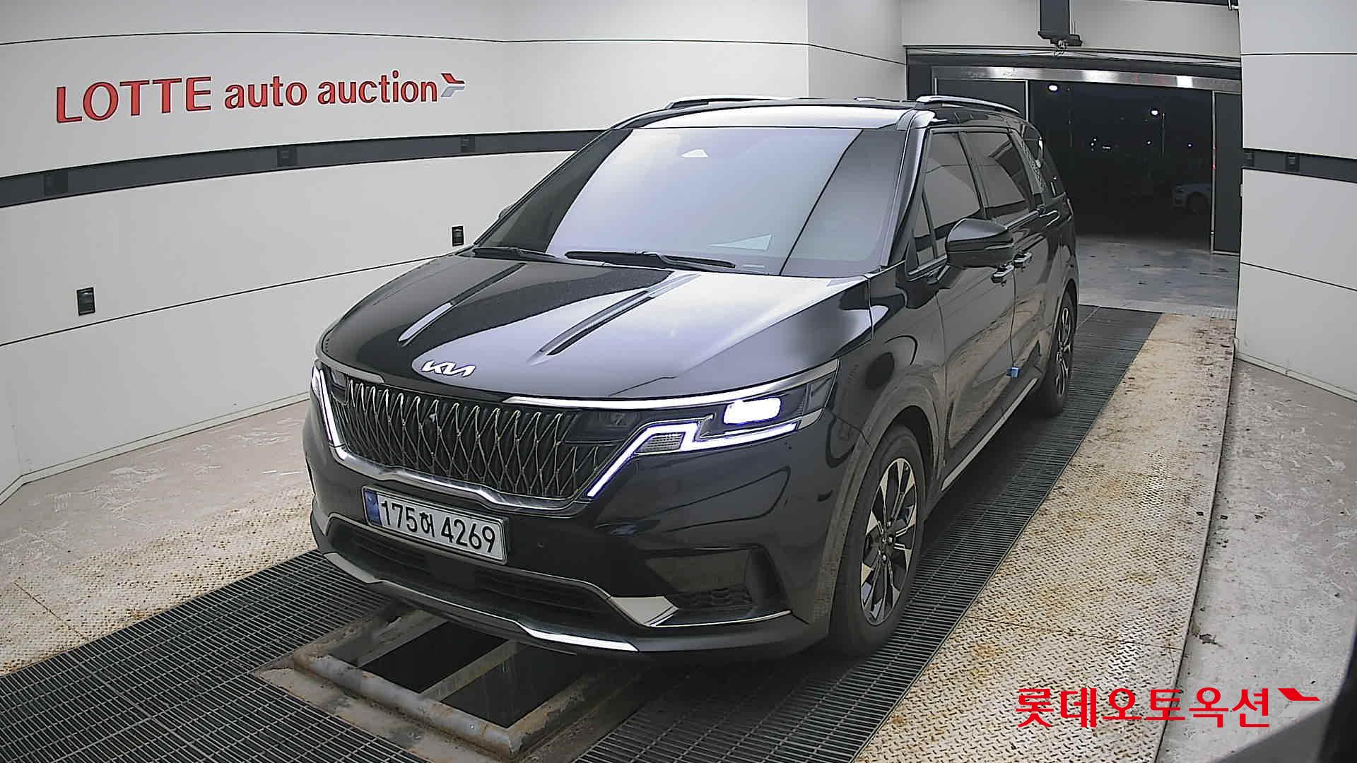 كيا كارنيفال 2023 - صورة 10