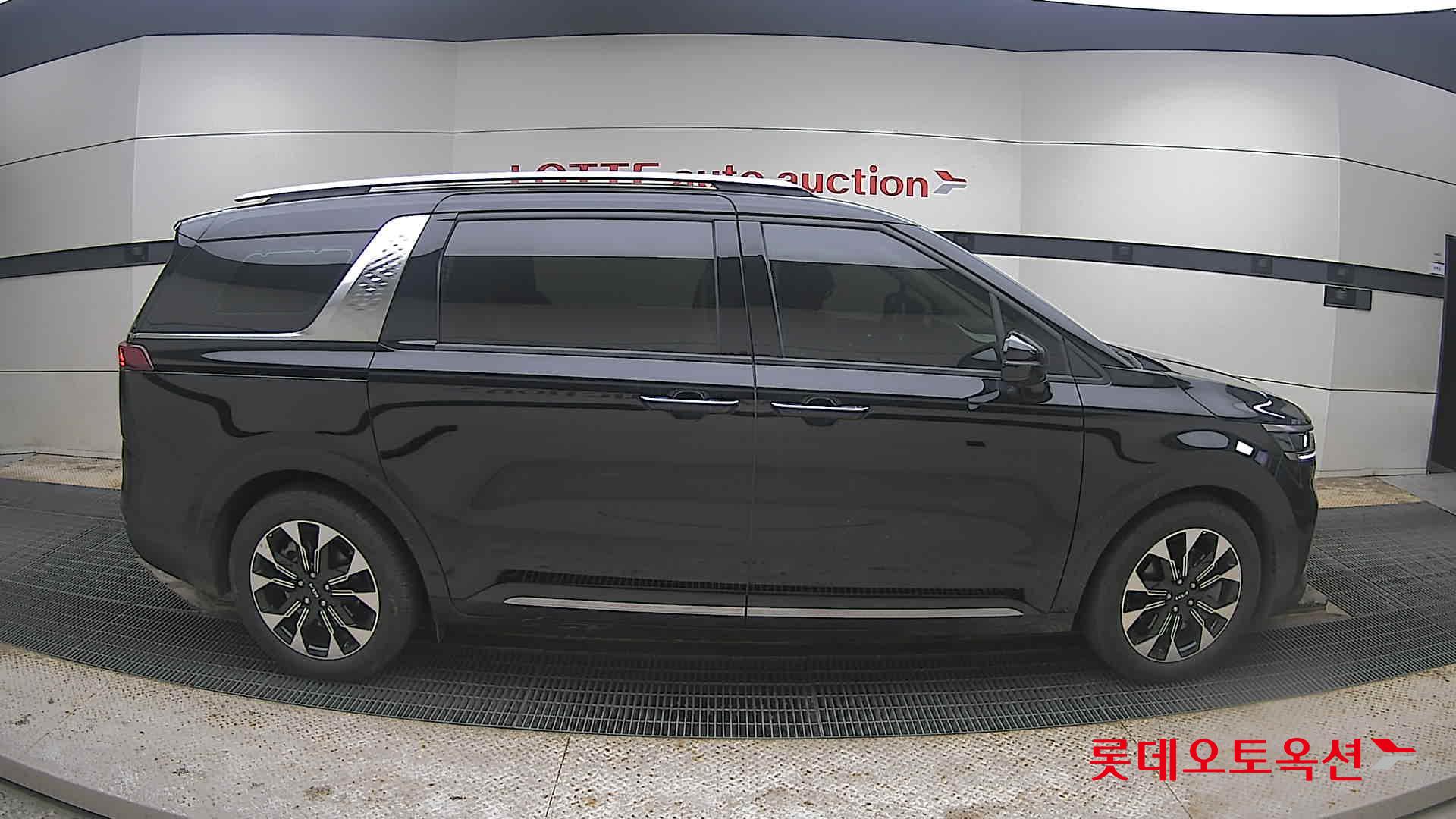 كيا كارنيفال 2023 - صورة 21