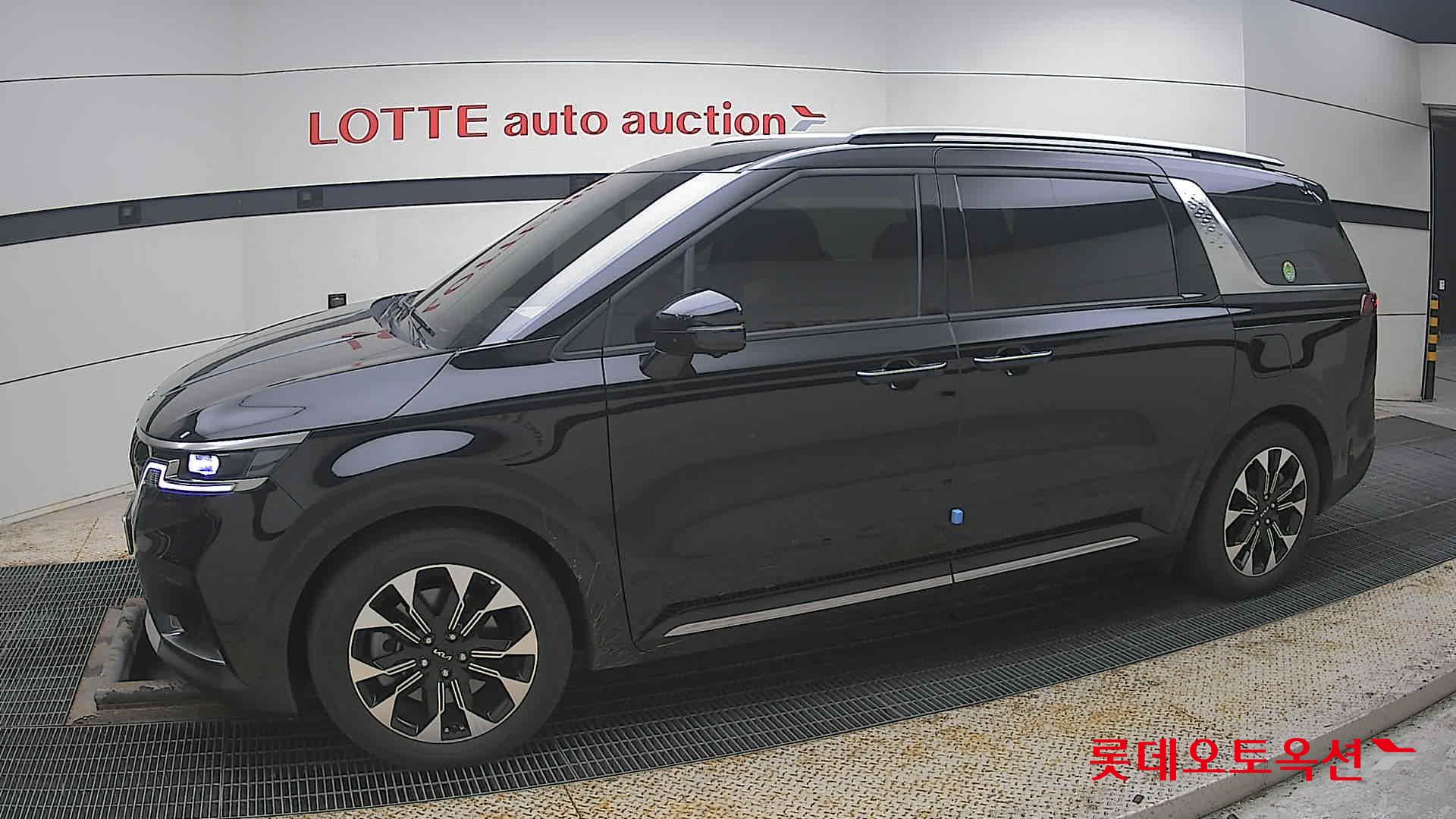 كيا كارنيفال 2023 - صورة 12