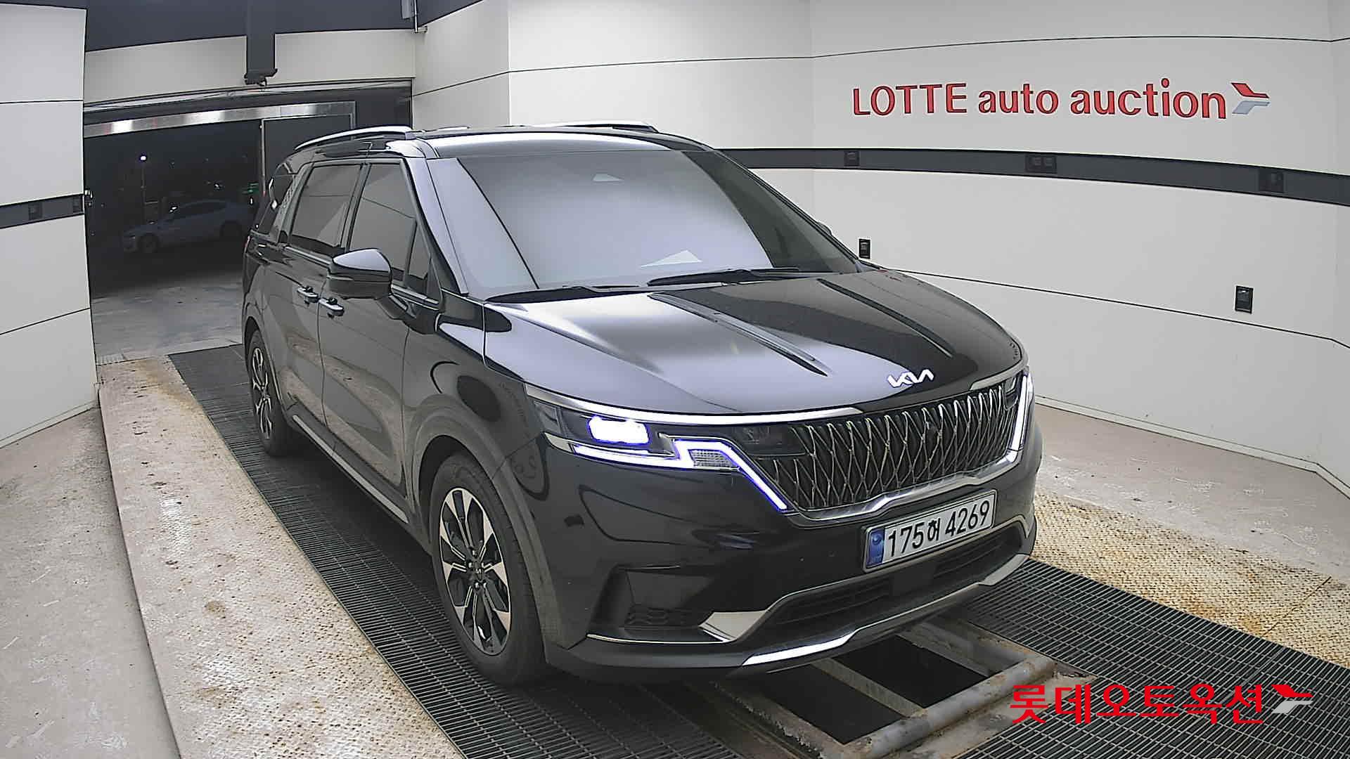 كيا كارنيفال 2023 - صورة 24