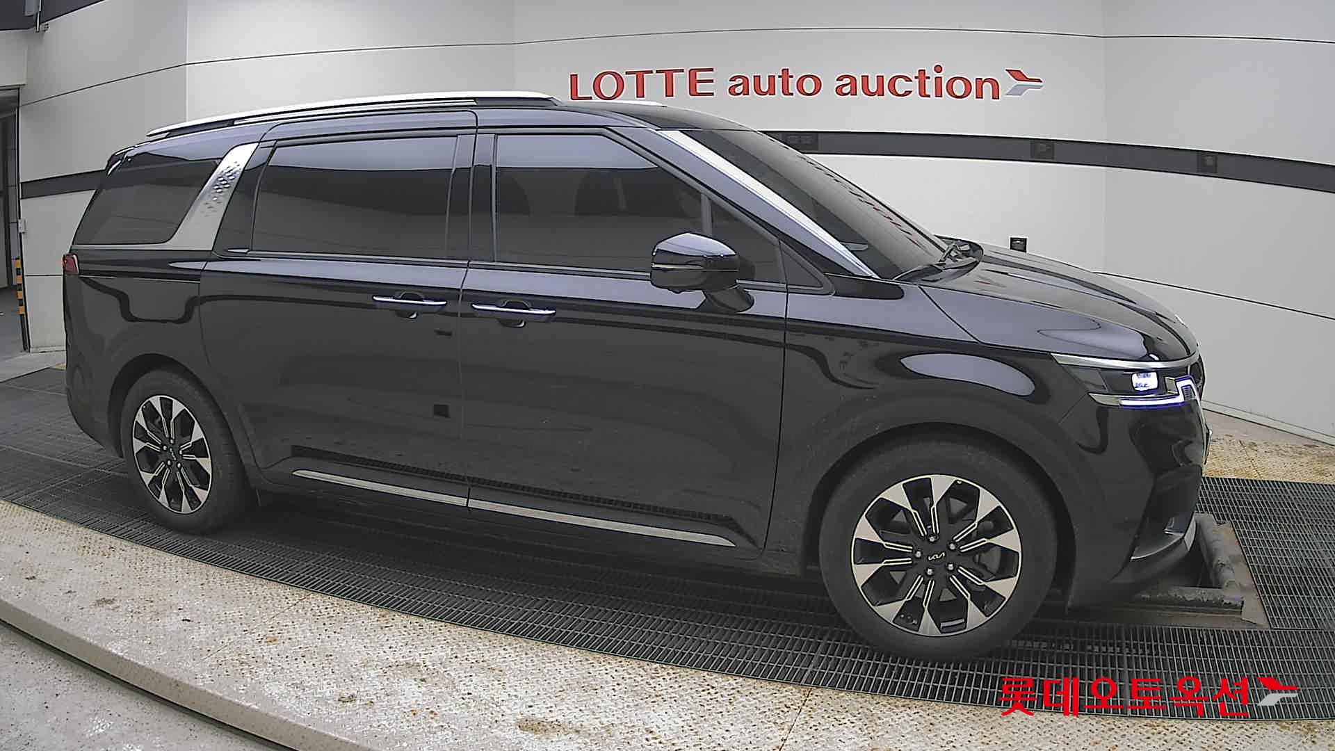 كيا كارنيفال 2023 - صورة 22