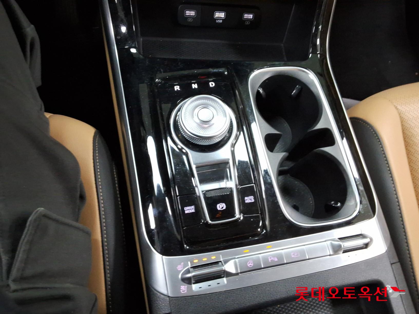 كيا كارنيفال 2023 - صورة 34