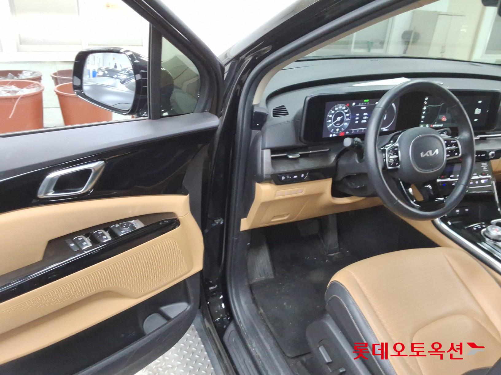 كيا كارنيفال 2023 - صورة 37