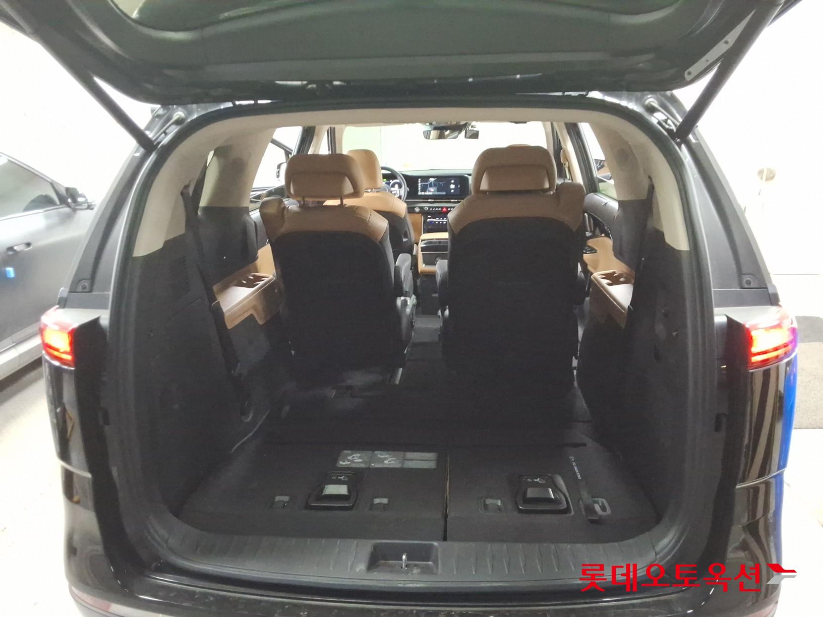 كيا كارنيفال 2023 - صورة 9