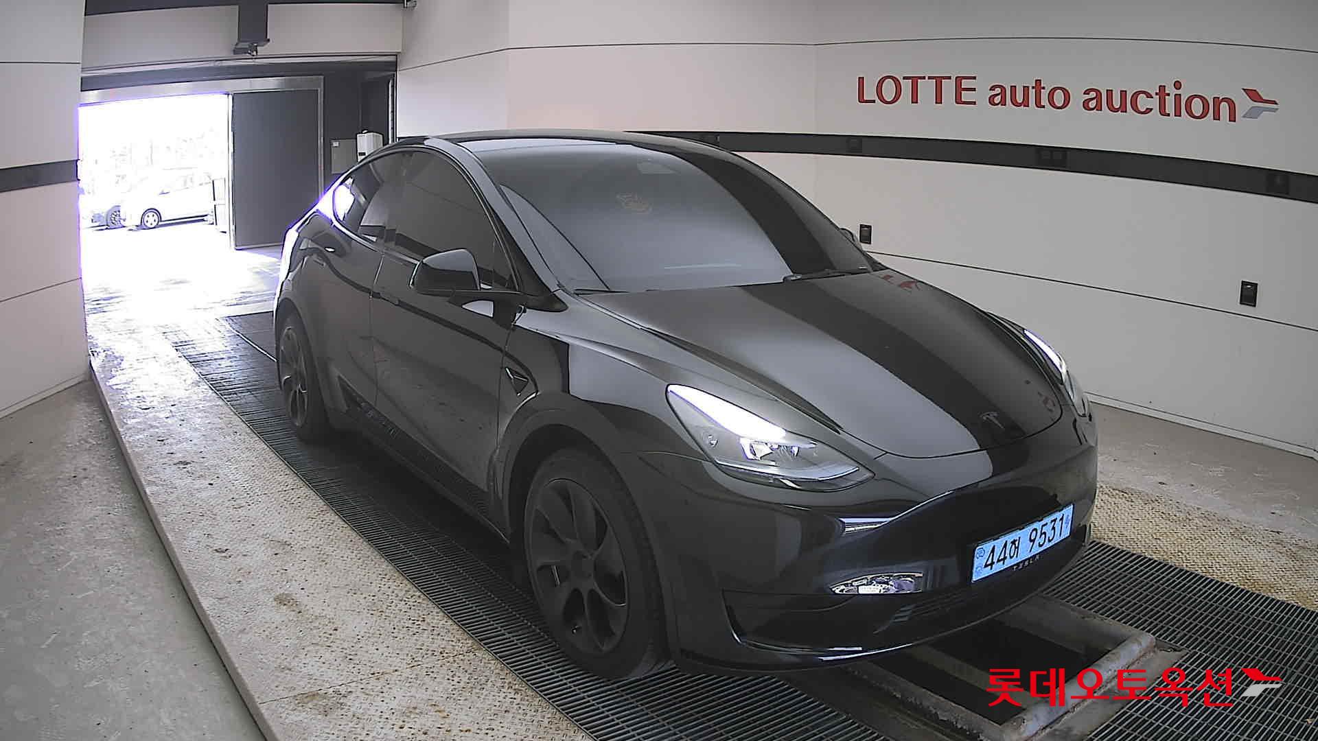 Tesla Model Y 2024 - Image 6