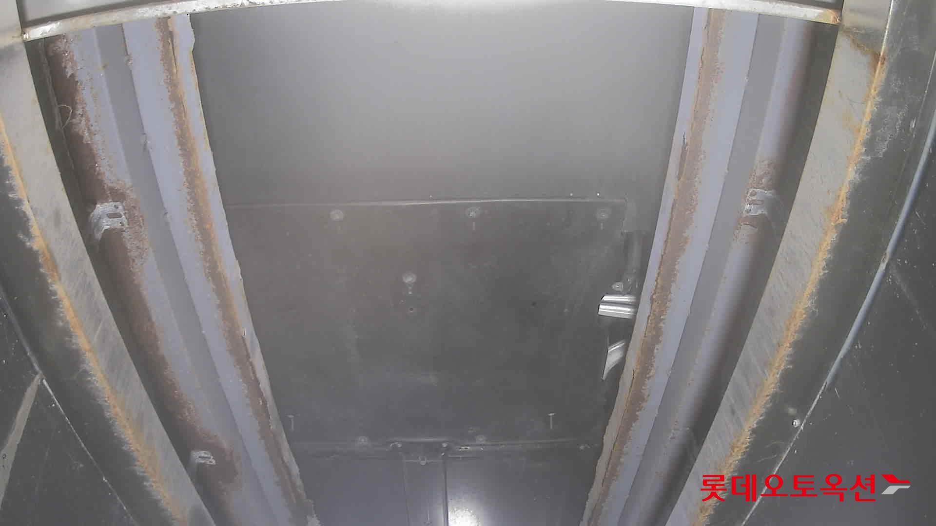 Tesla Model Y 2024 - Image 8