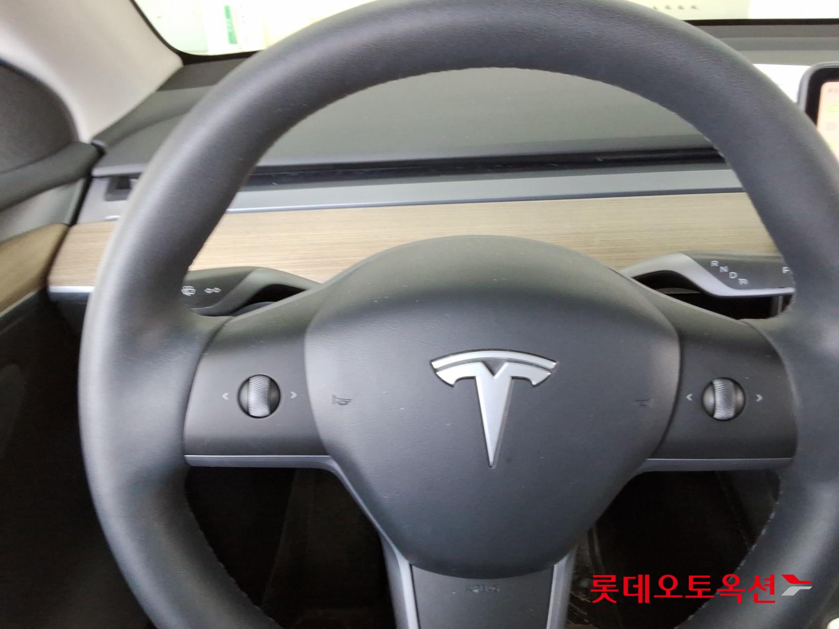 Tesla Model Y 2024 - Image 30