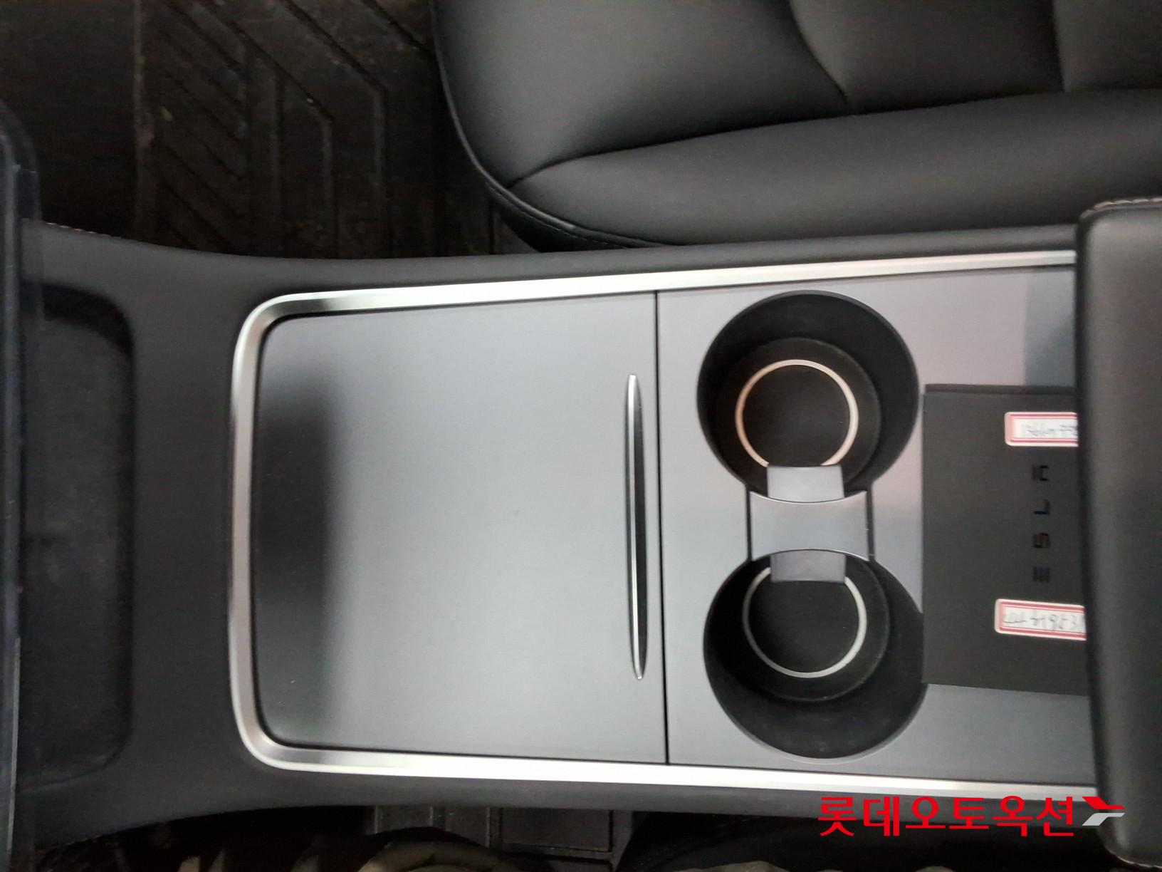 Tesla Model Y 2024 - Image 34