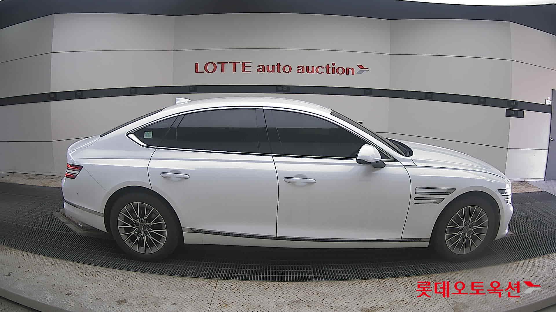 Genesis G80 2021 - Image 21