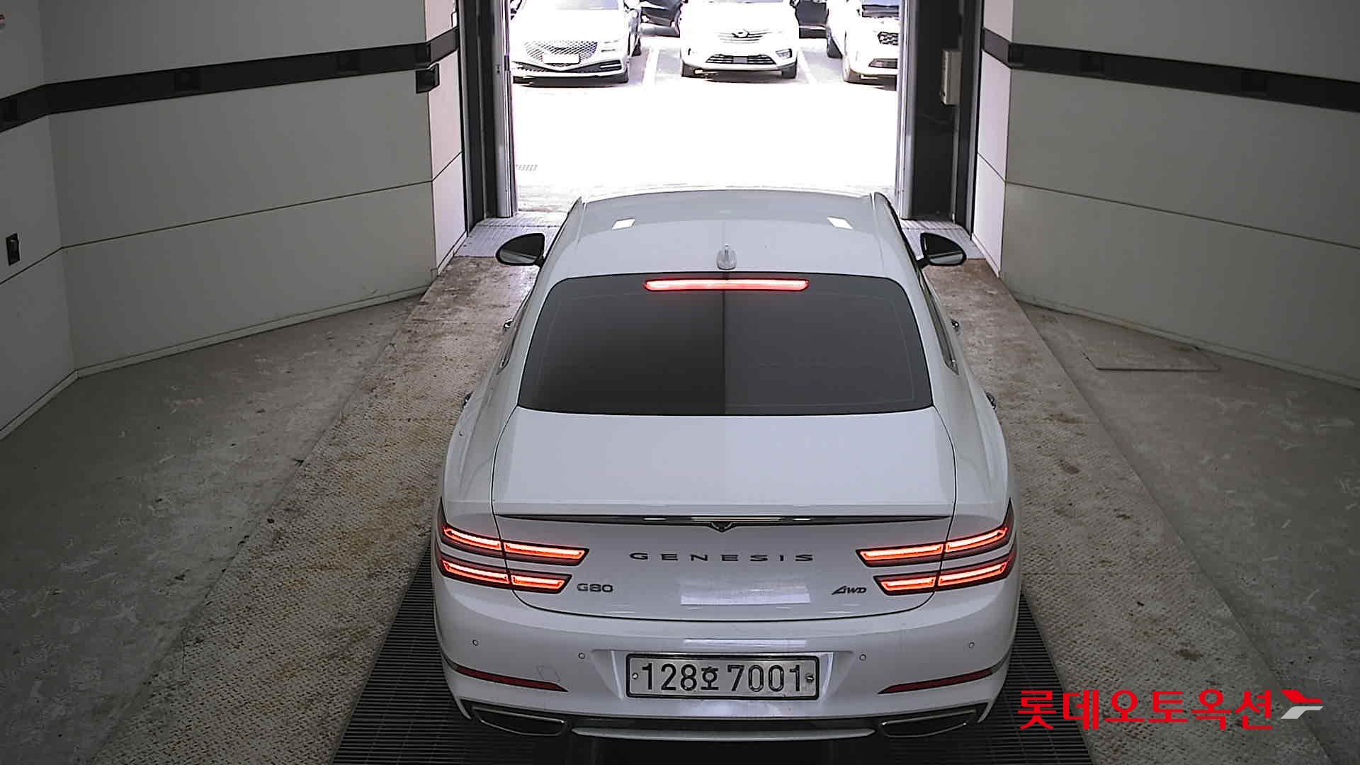 Genesis G80 2021 - Image 17