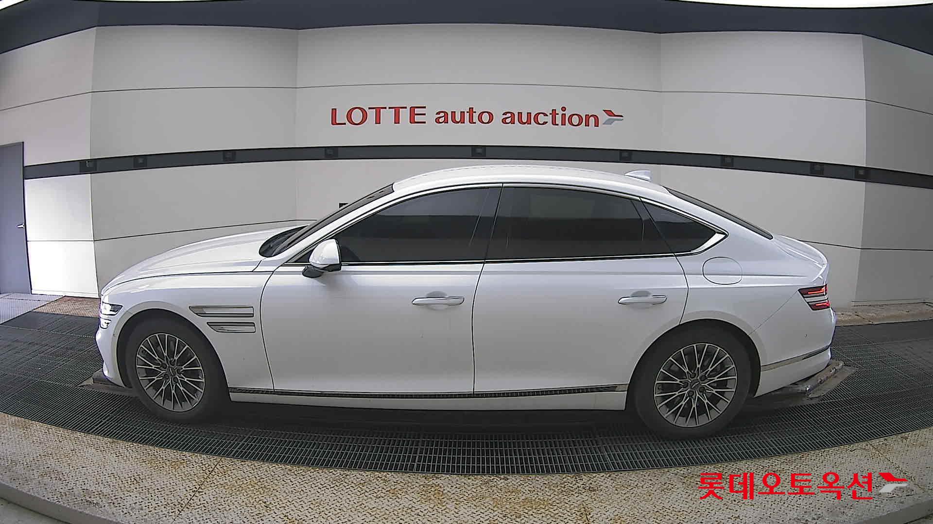 Genesis G80 2021 - Image 13